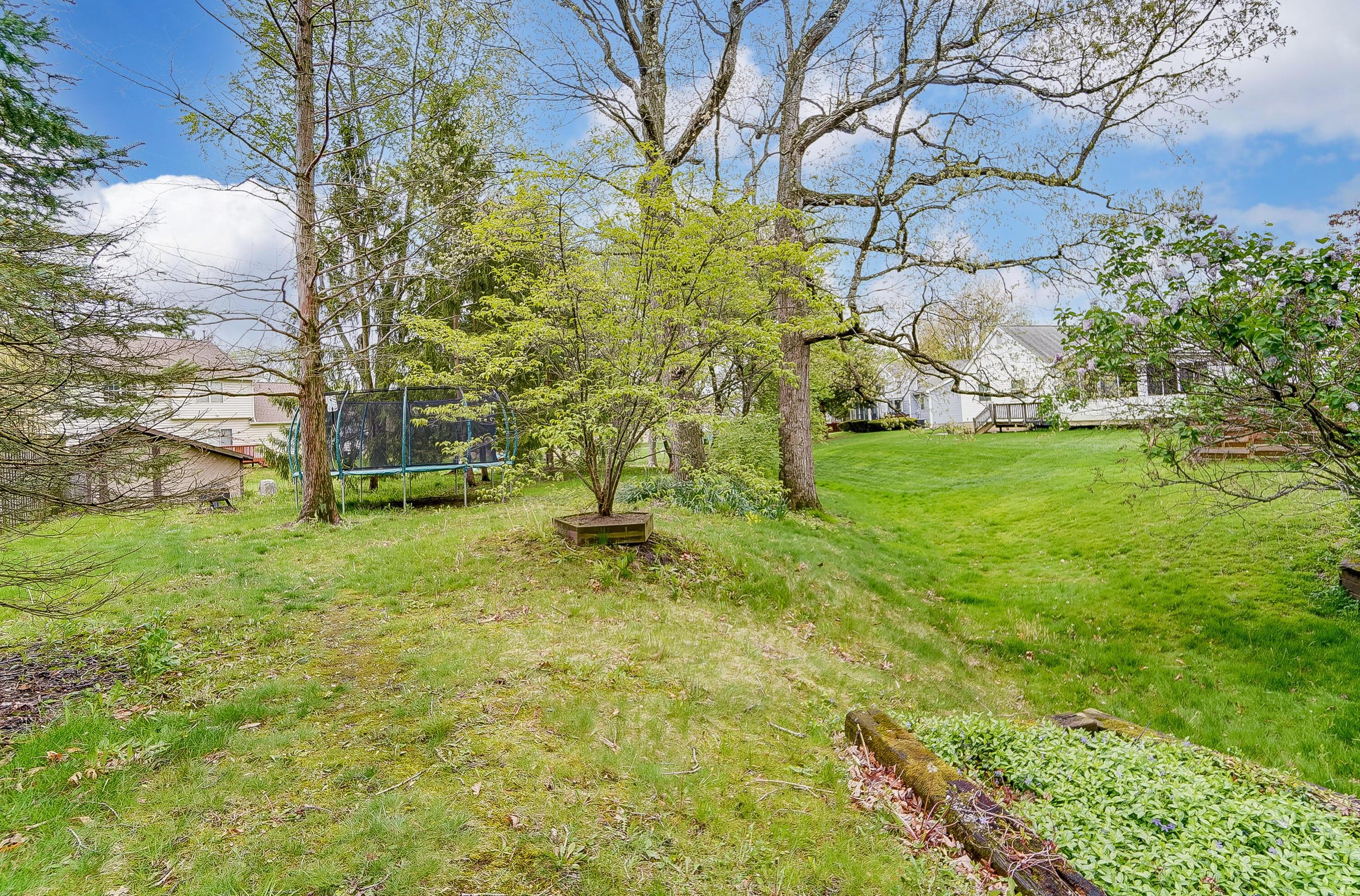 5351 Fortress Trl, Columbus OH  43230-1545 exterior