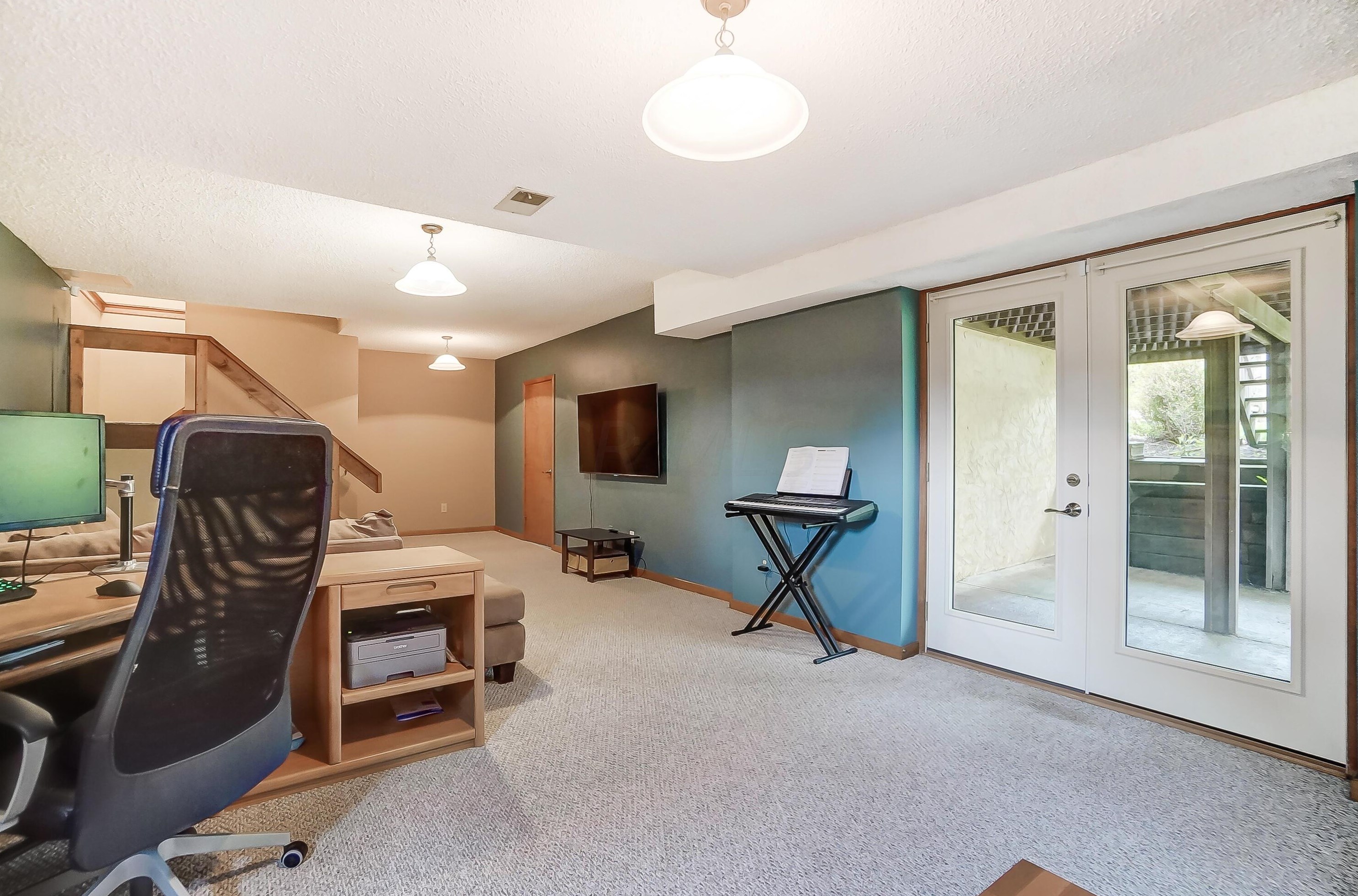 5351 Fortress Trl, Columbus OH  43230-1545 exterior