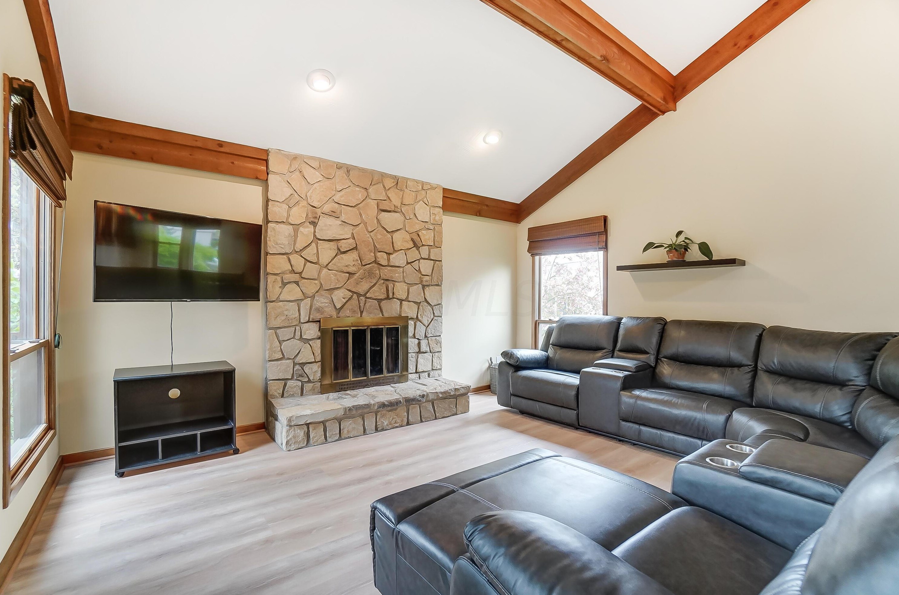 5351 Fortress Trl, Columbus OH  43230-1545 exterior