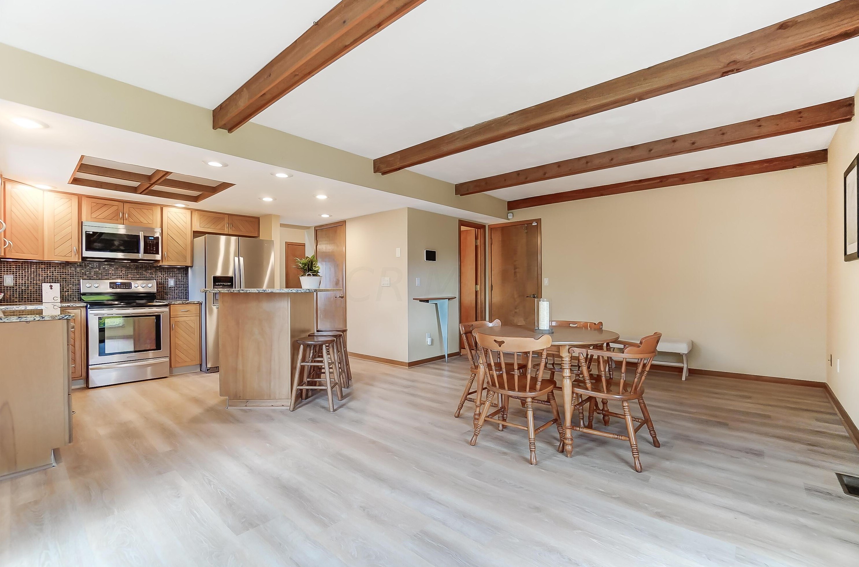 5351 Fortress Trl, Columbus OH  43230-1545 exterior