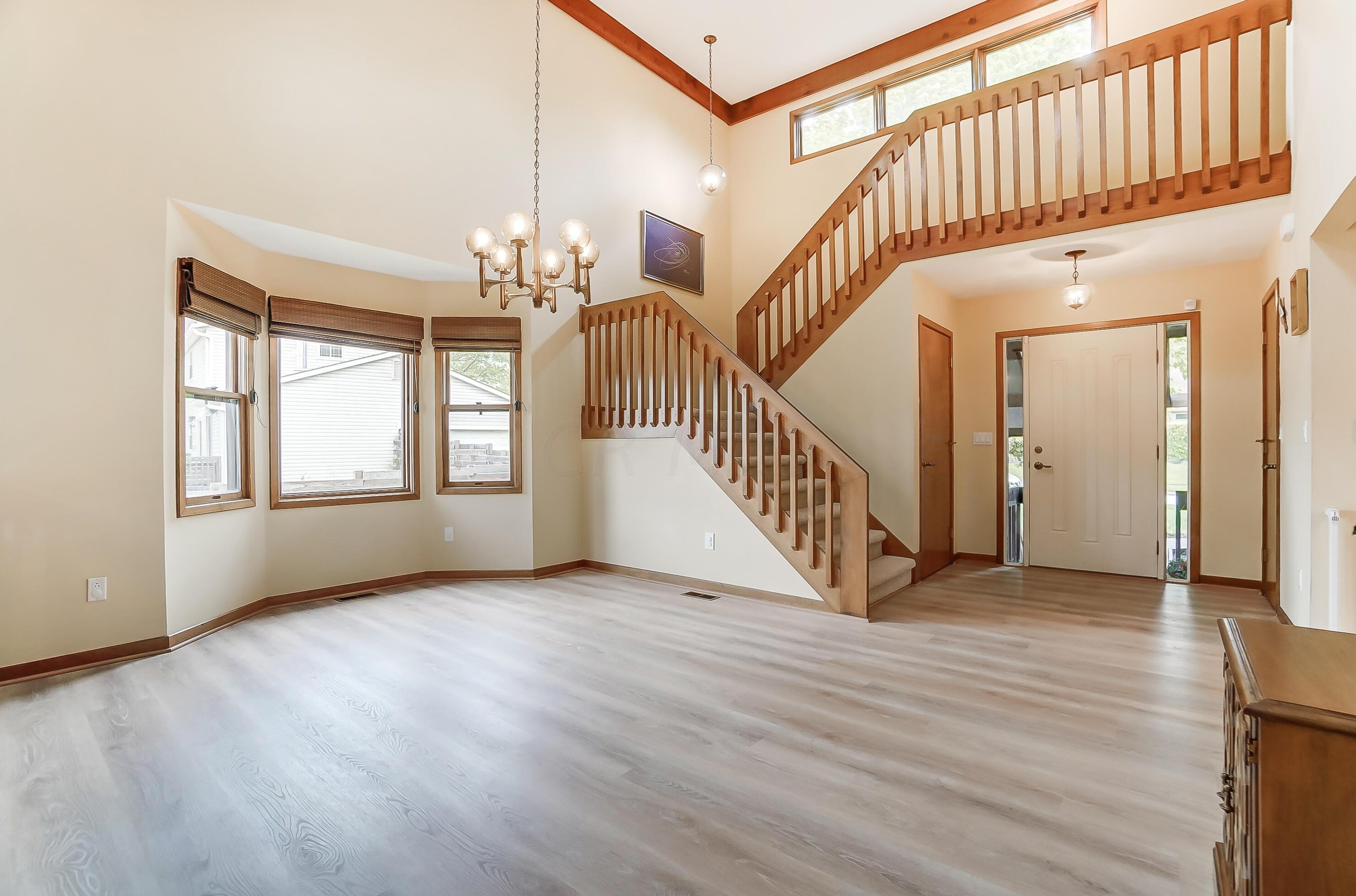 5351 Fortress Trl, Columbus OH  43230-1545 exterior