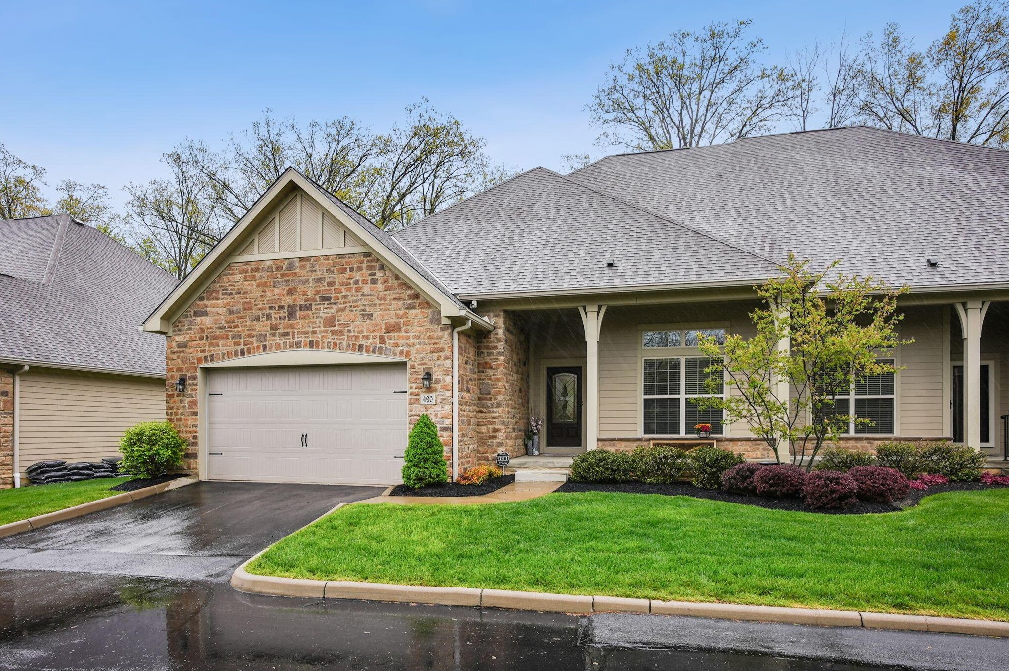 490 Slate Crossing Dr, Delaware, OH 43015-7182