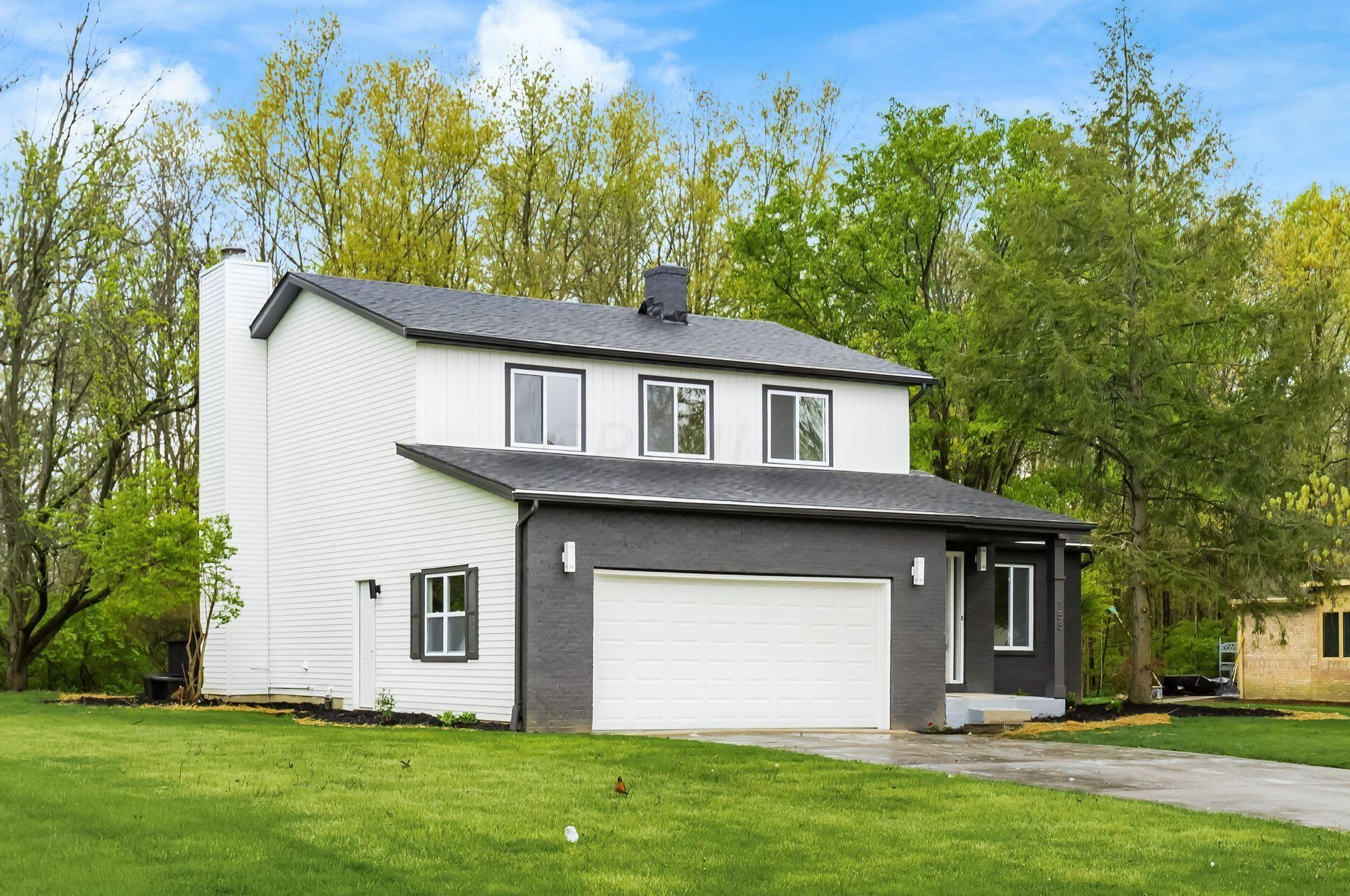 155 Kensington Dr, Delaware, OH 43015