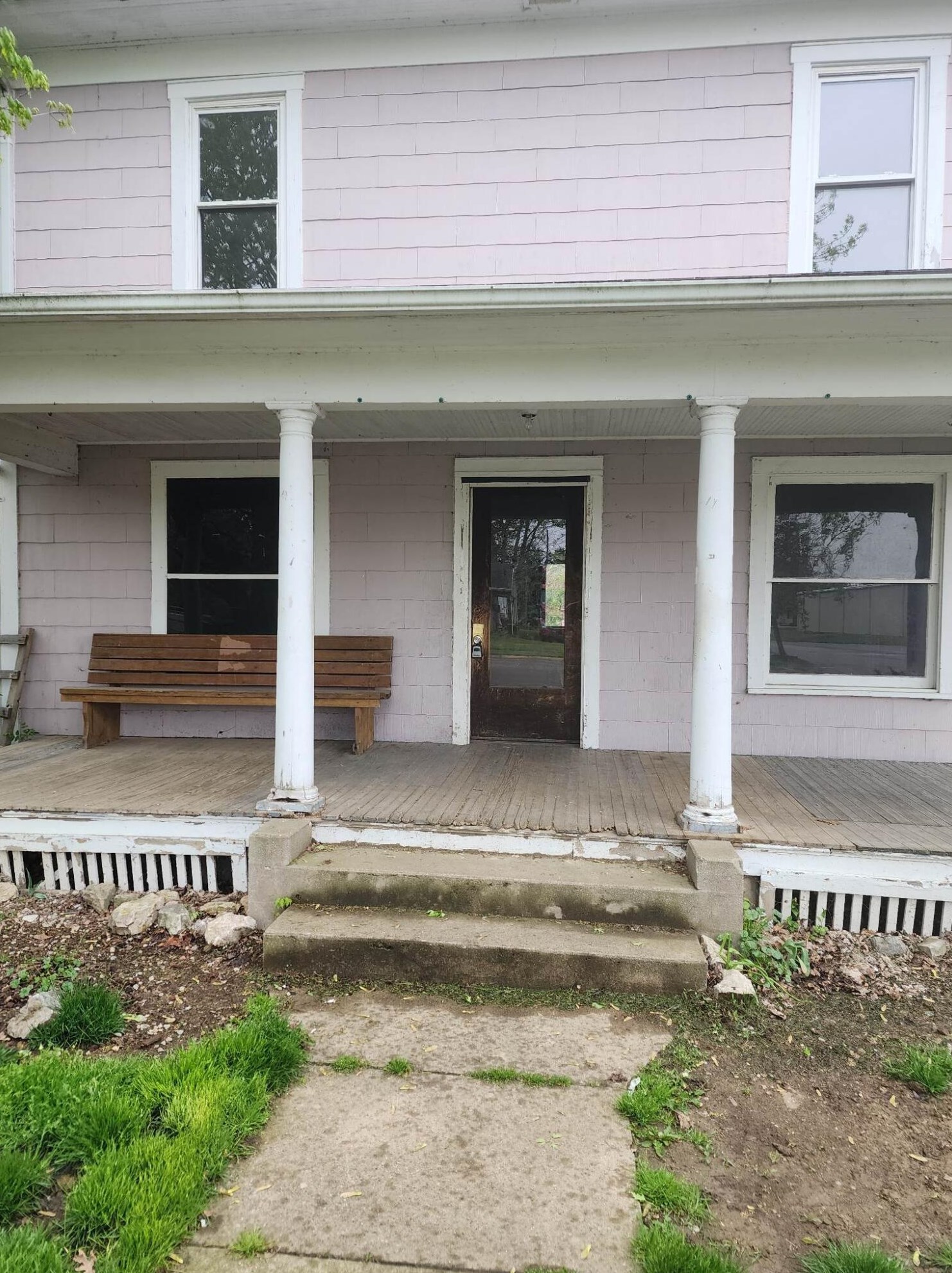 100 Main St, Bloomingburg, OH 43106