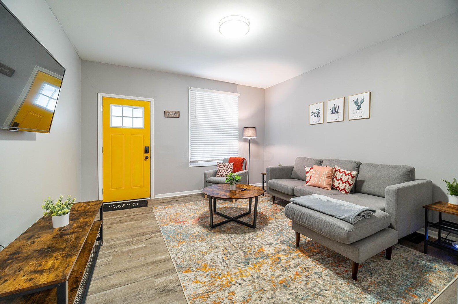 359 Hinman Ave, Columbus OH 43207-1907 exterior