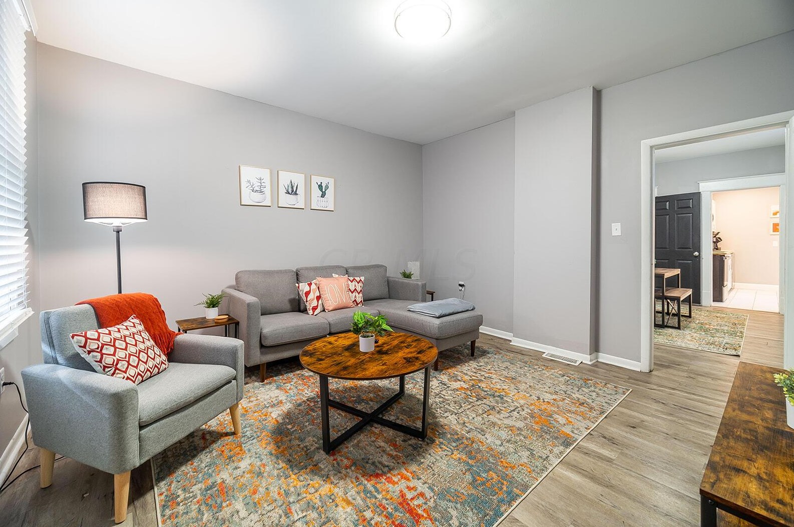 359 Hinman Ave, Columbus OH 43207-1907 exterior