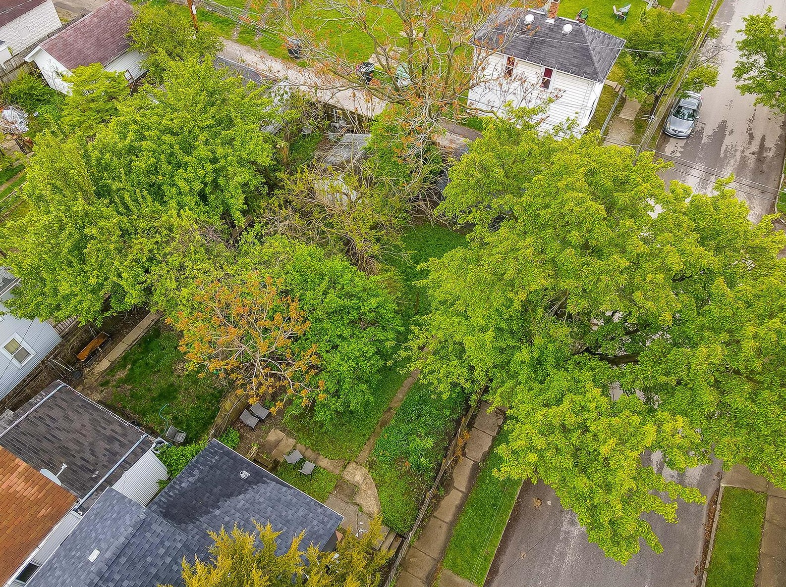 359 Hinman Ave, Columbus OH 43207-1907 exterior