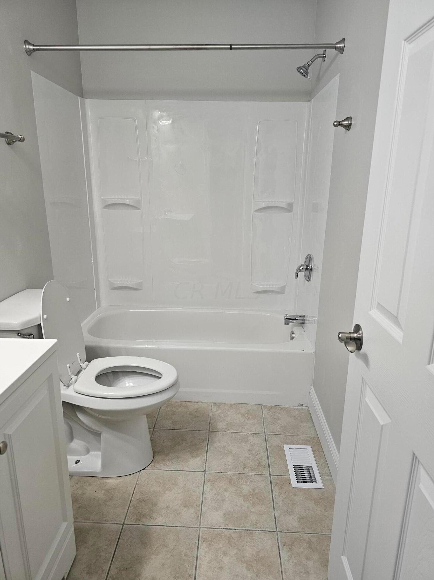 2278 Perkins Ct, Columbus OH 43229-9605 exterior