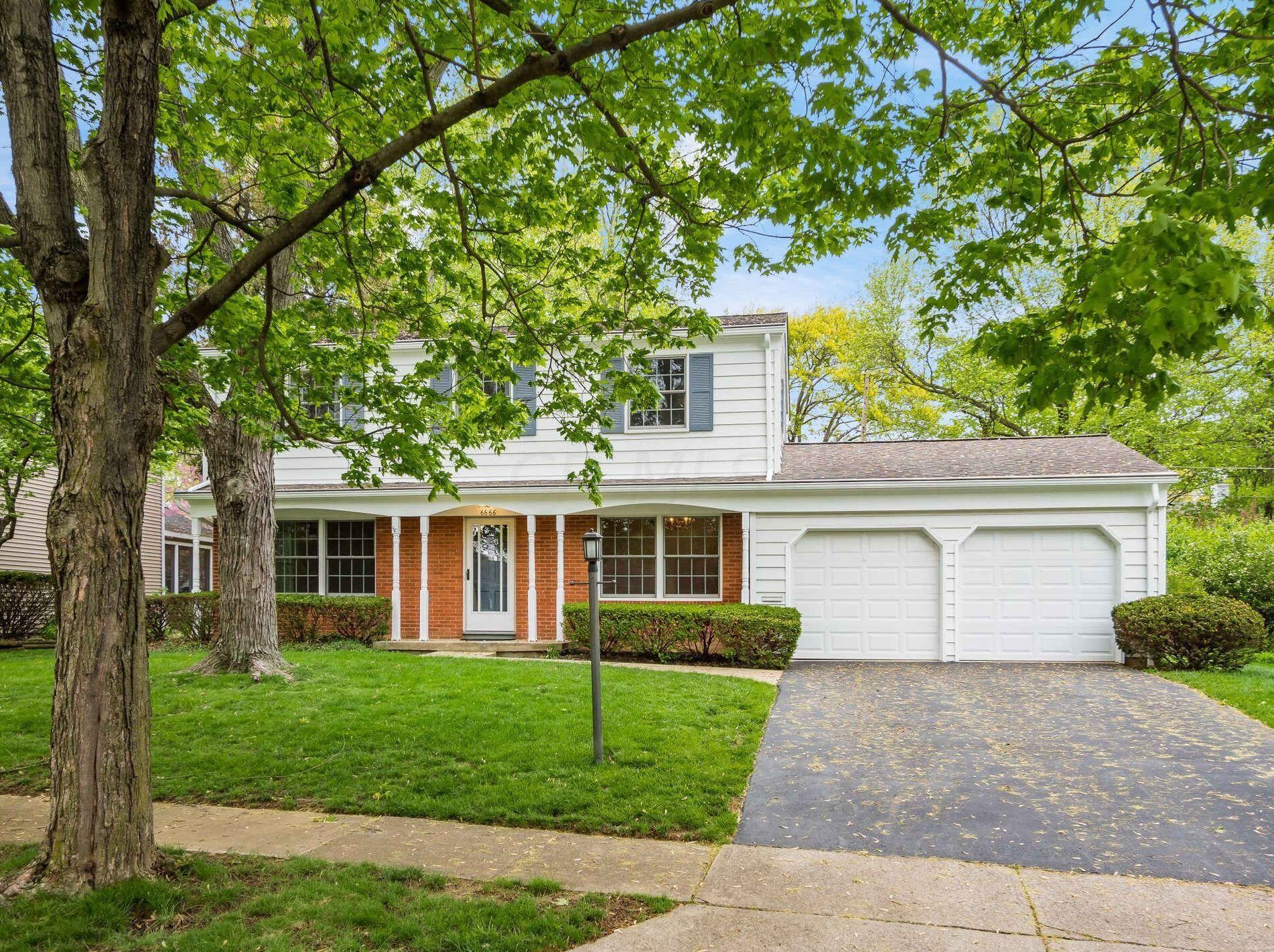 6666 Stenten St, Sharon Township, OH 43085