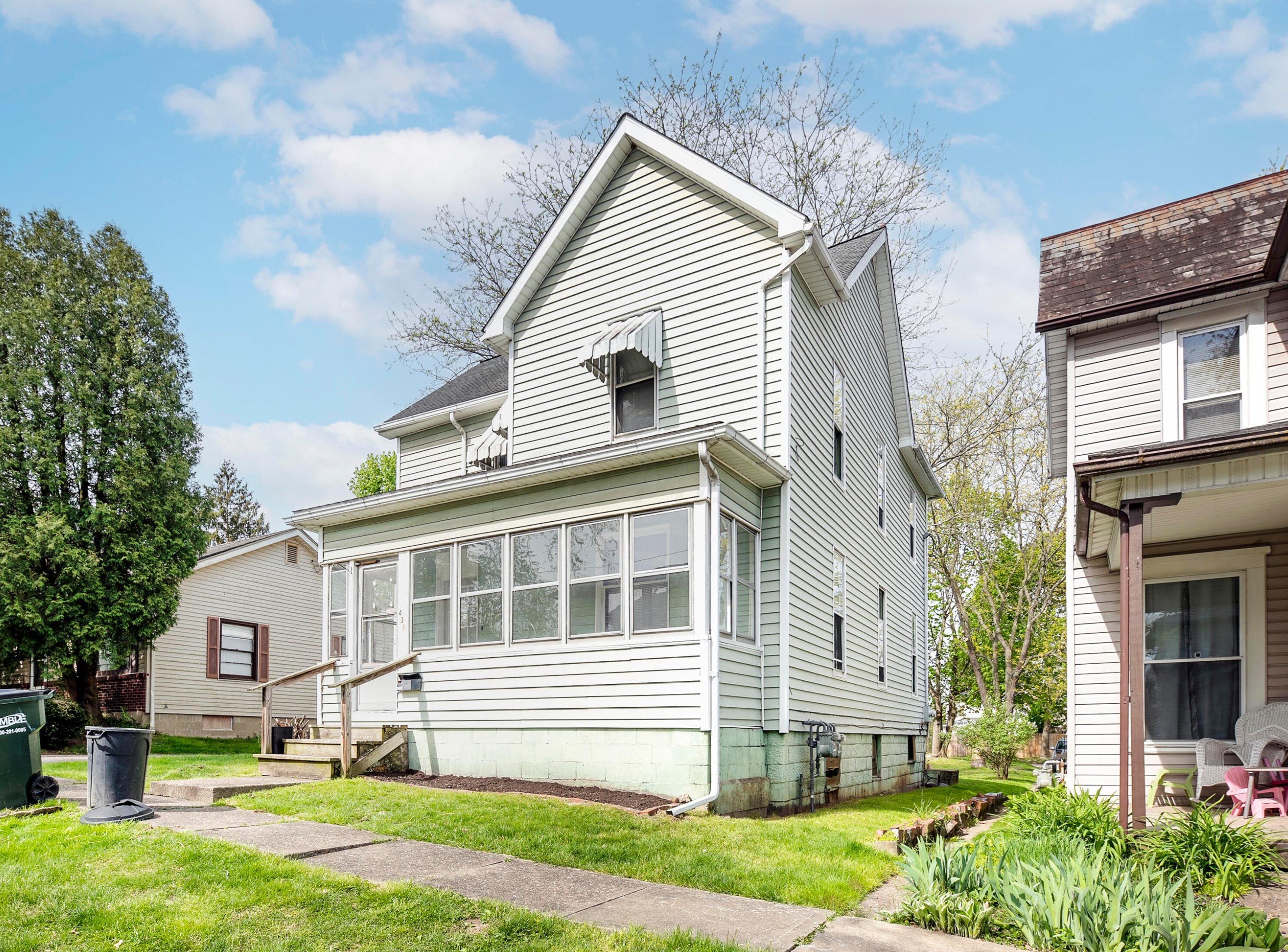 431 N 11th St, Cambridge, OH 43725