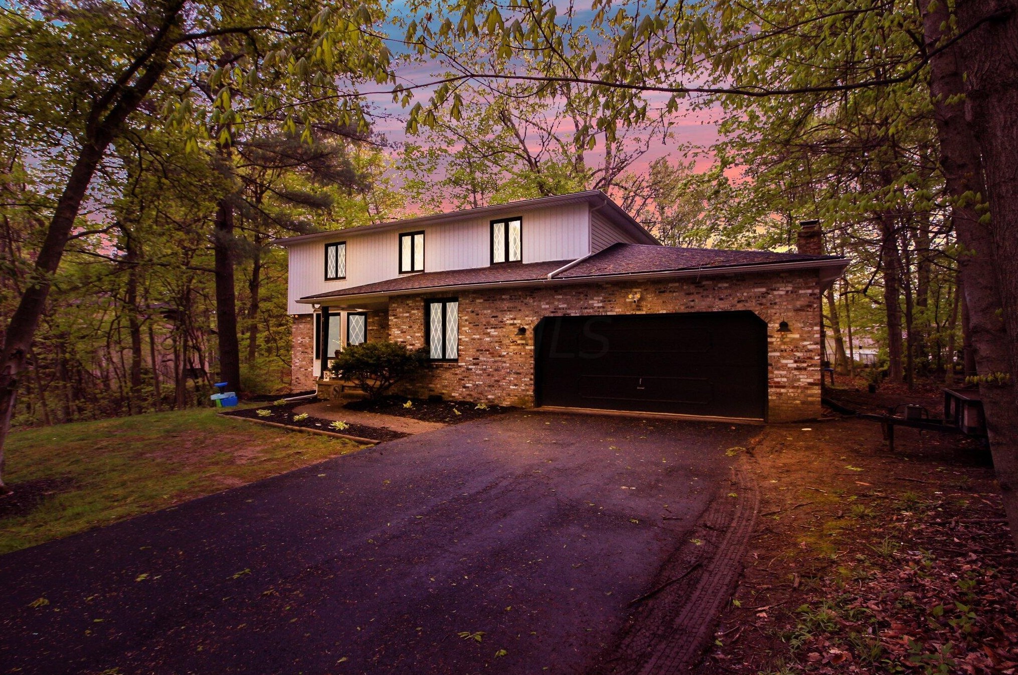 9111 Indian Mound Rd, Pickerington, OH 43147-8895