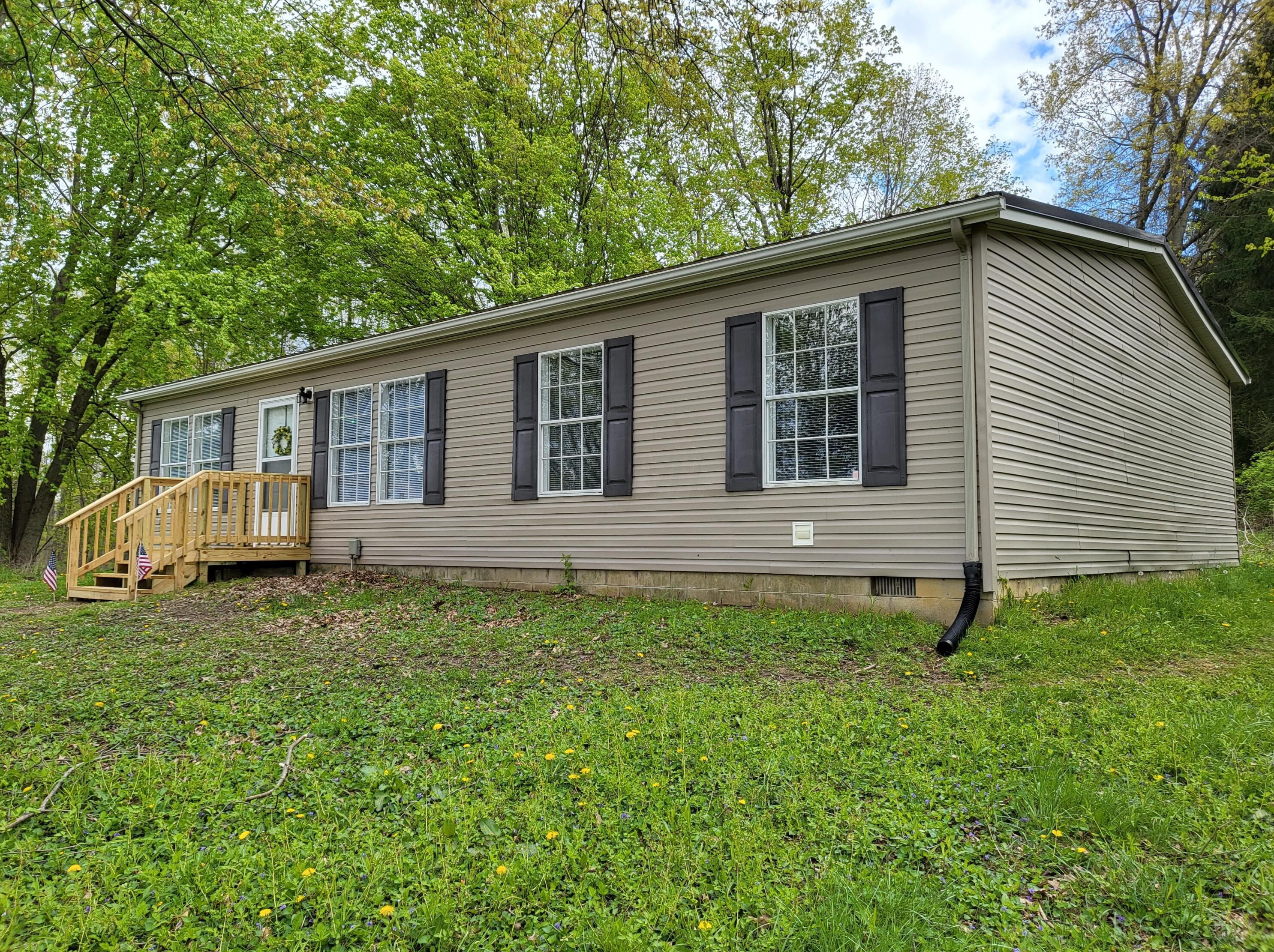 2637 Township Rd 181, Fredricktwn, OH 43019