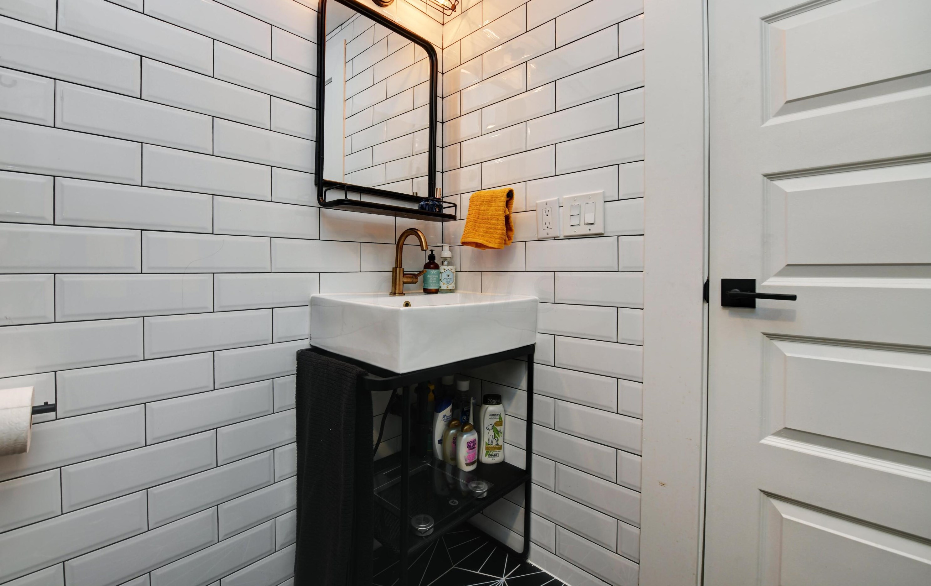 502 Ohio Ave, Columbus OH 43203-1143 exterior