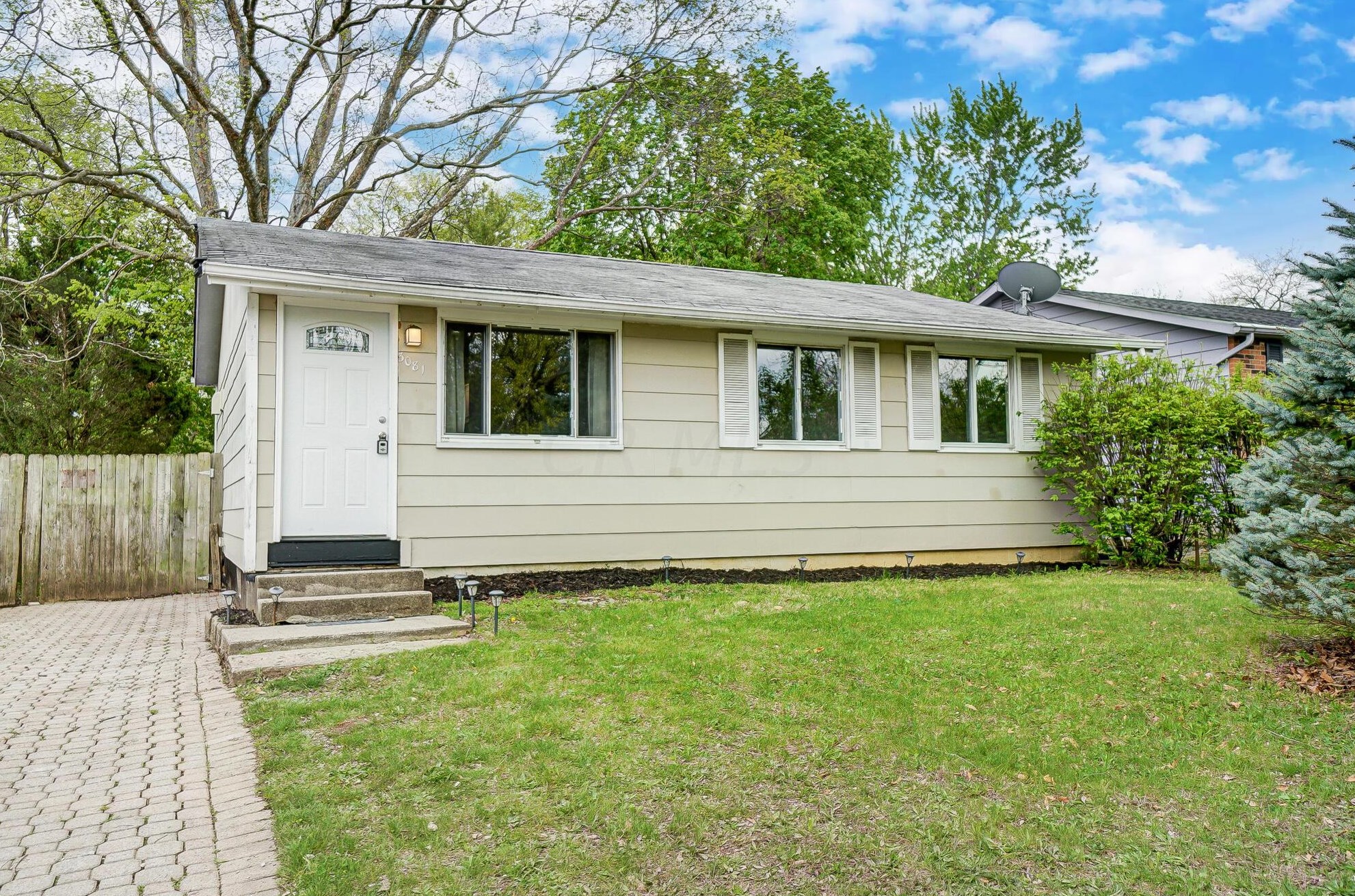 3081 Valley Creek Dr, Columbus, OH 43223-3555