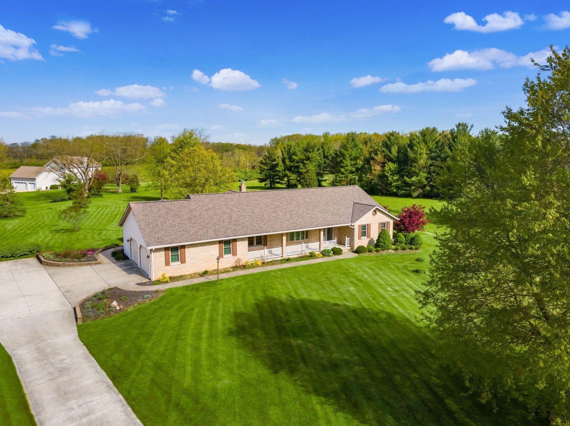 6510 Rolling Hills E Ln, Darbydale, OH 43123