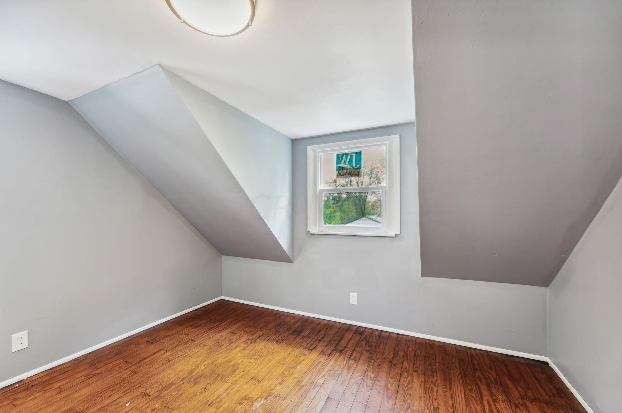 1490 24 Ave, Columbus OH 43211-2543 exterior