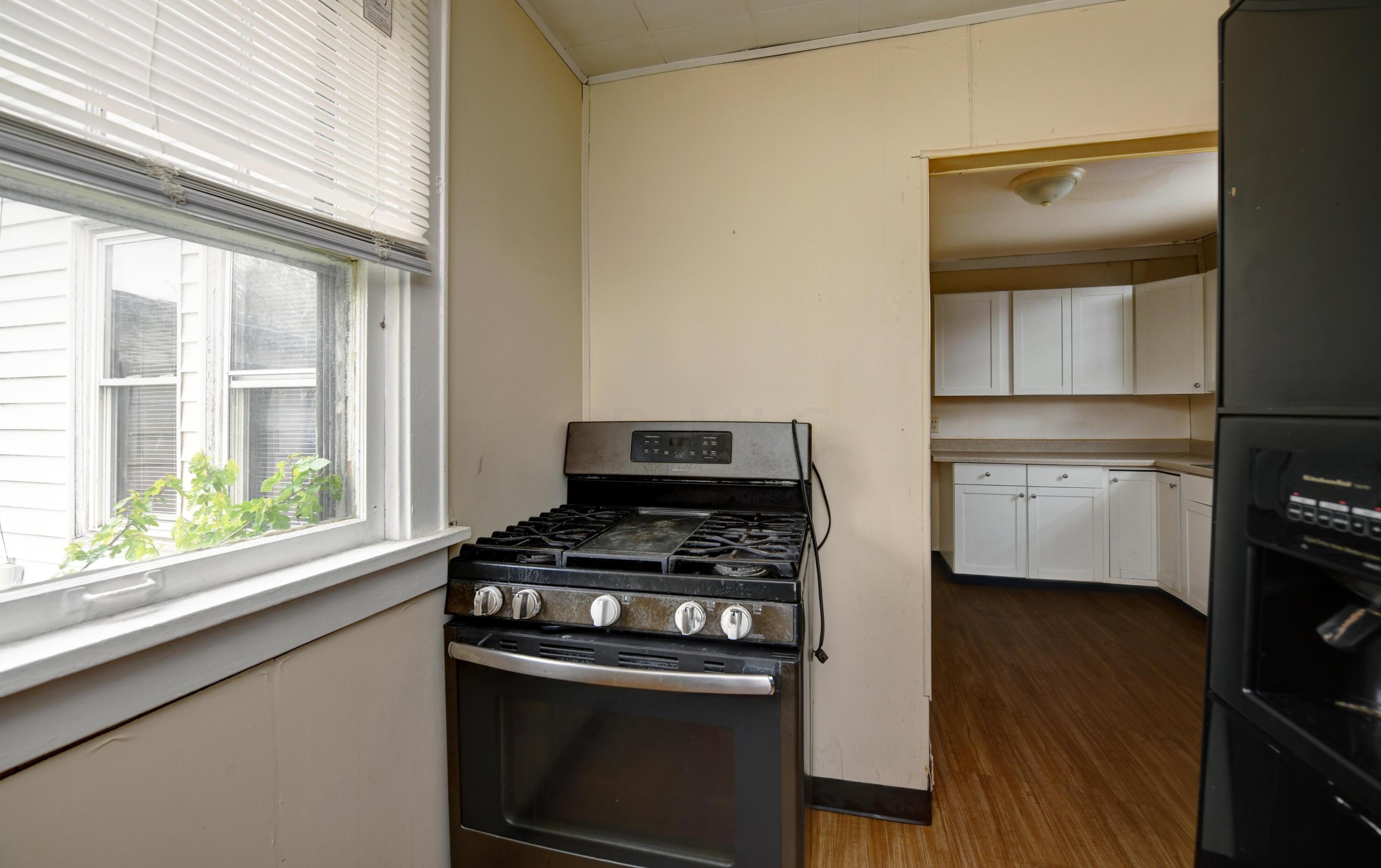 446 Larcomb Ave, Columbus OH 43223-1836 exterior