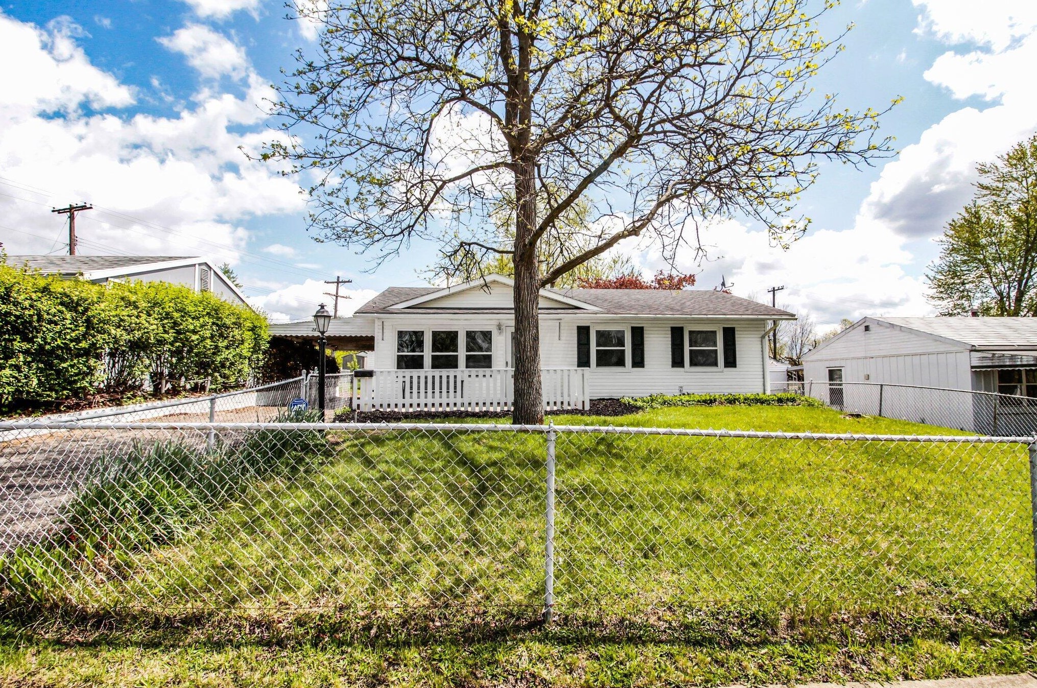 361 Hillview Dr, Johnstown, OH 43031