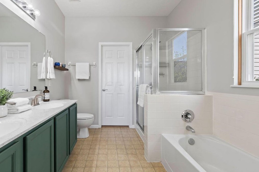 5965 Course Dr, Westerville OH  43081-8071 exterior