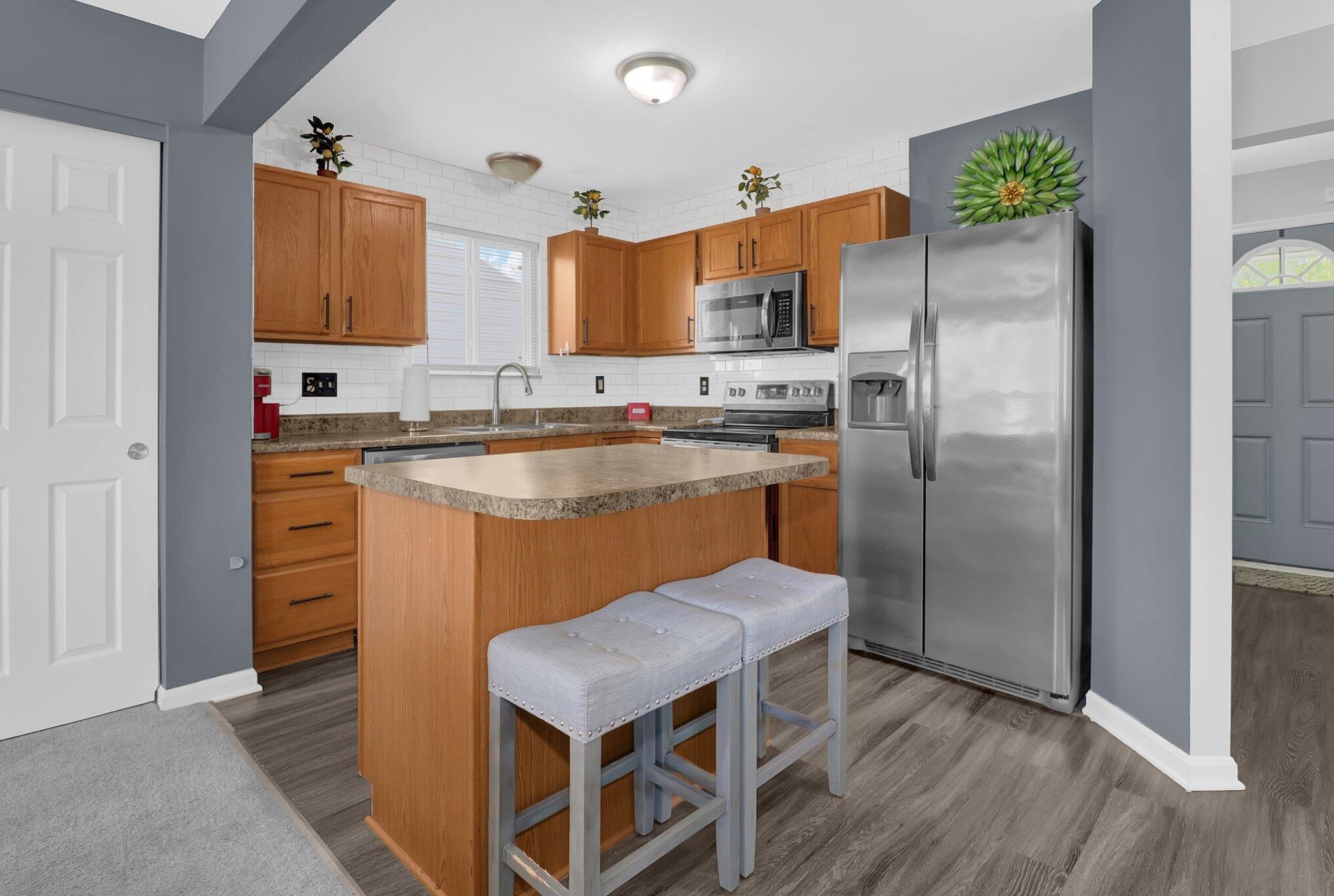 7545 Witch Hazel Dr, Cnl Wnchstr OH  43110-7733 exterior