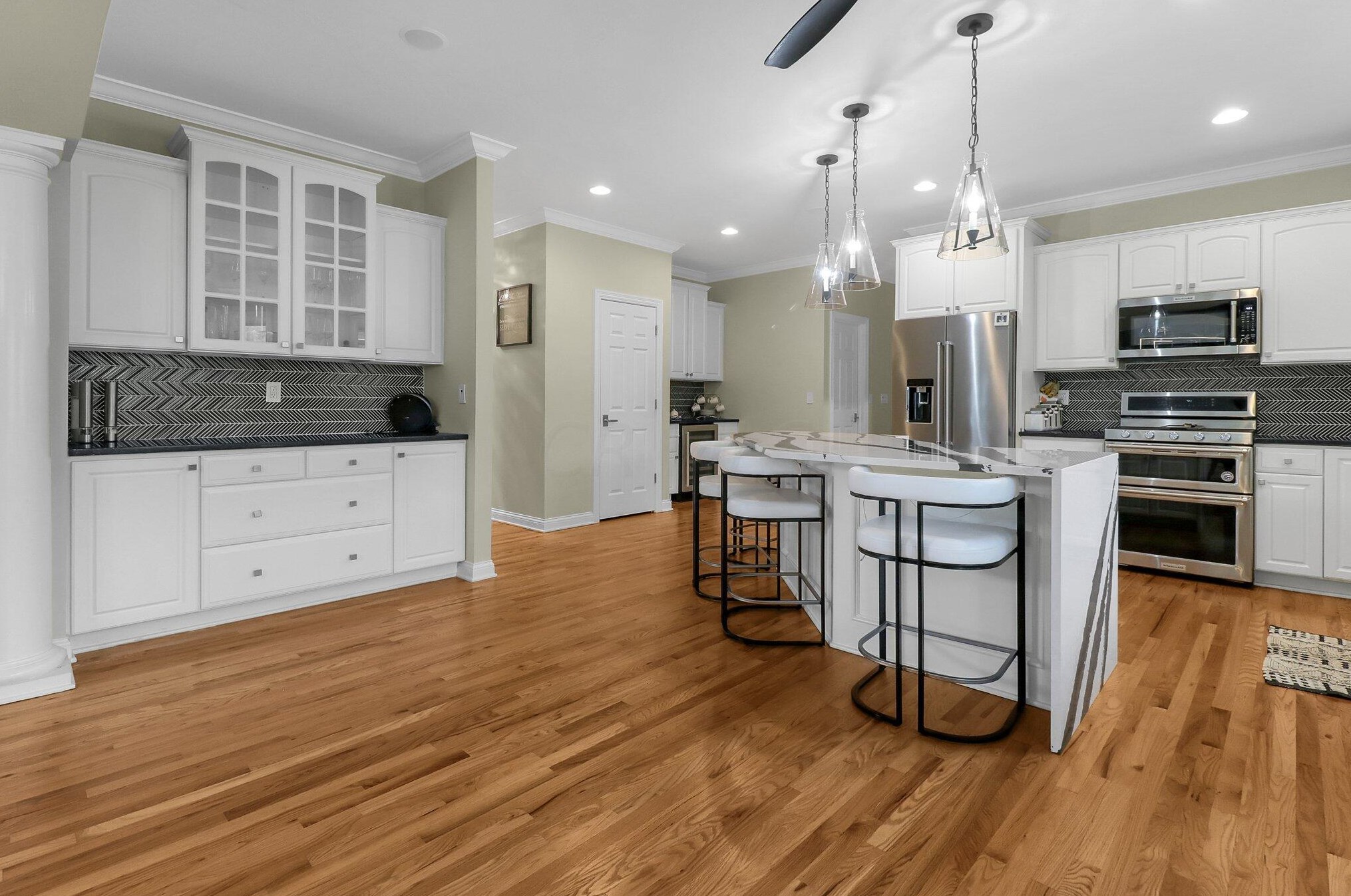 6197 Mcnaughten Grove Ln, Columbus OH  43213-5107 exterior