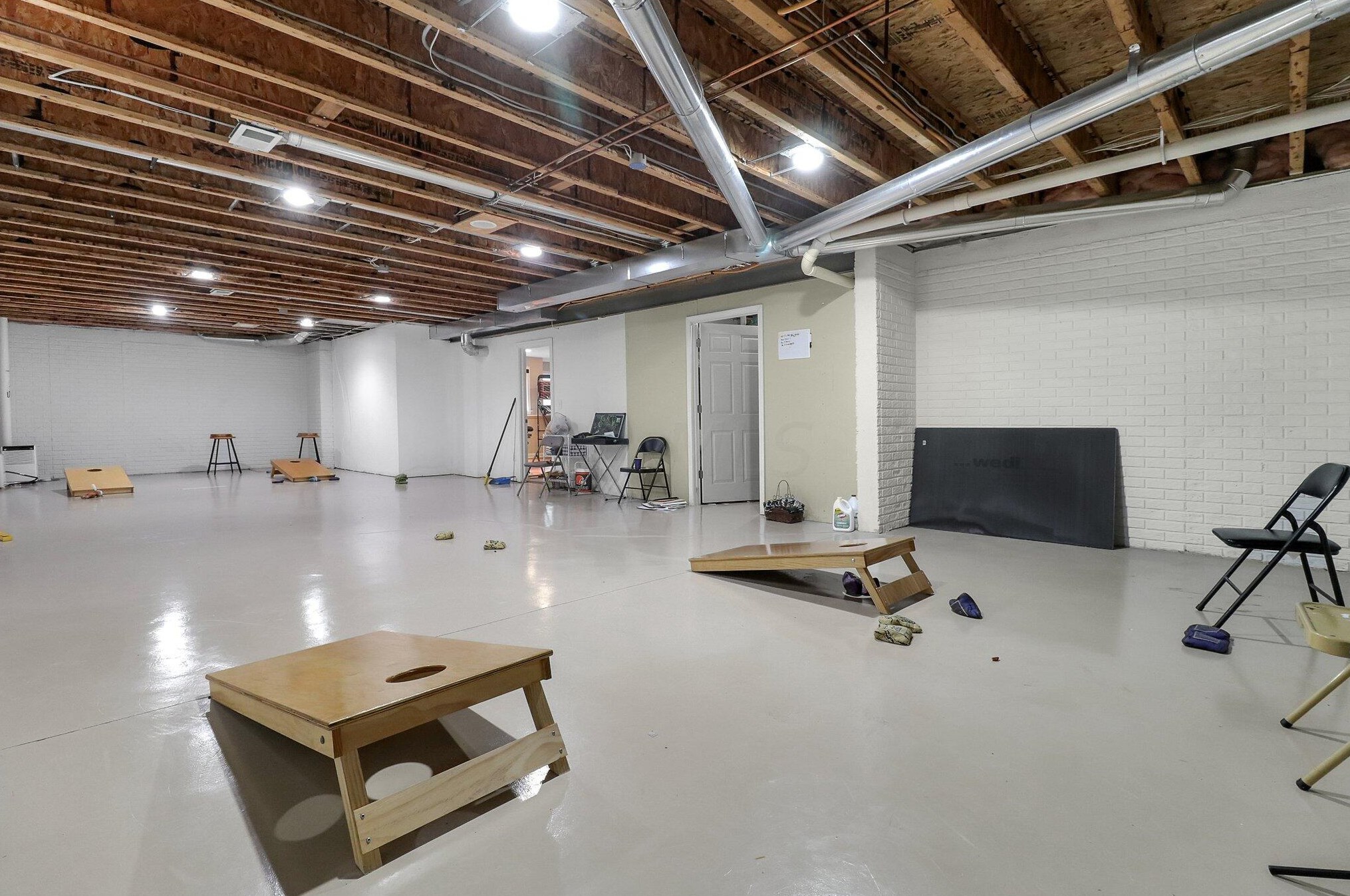 6197 Mcnaughten Grove Ln, Columbus OH  43213-5107 exterior