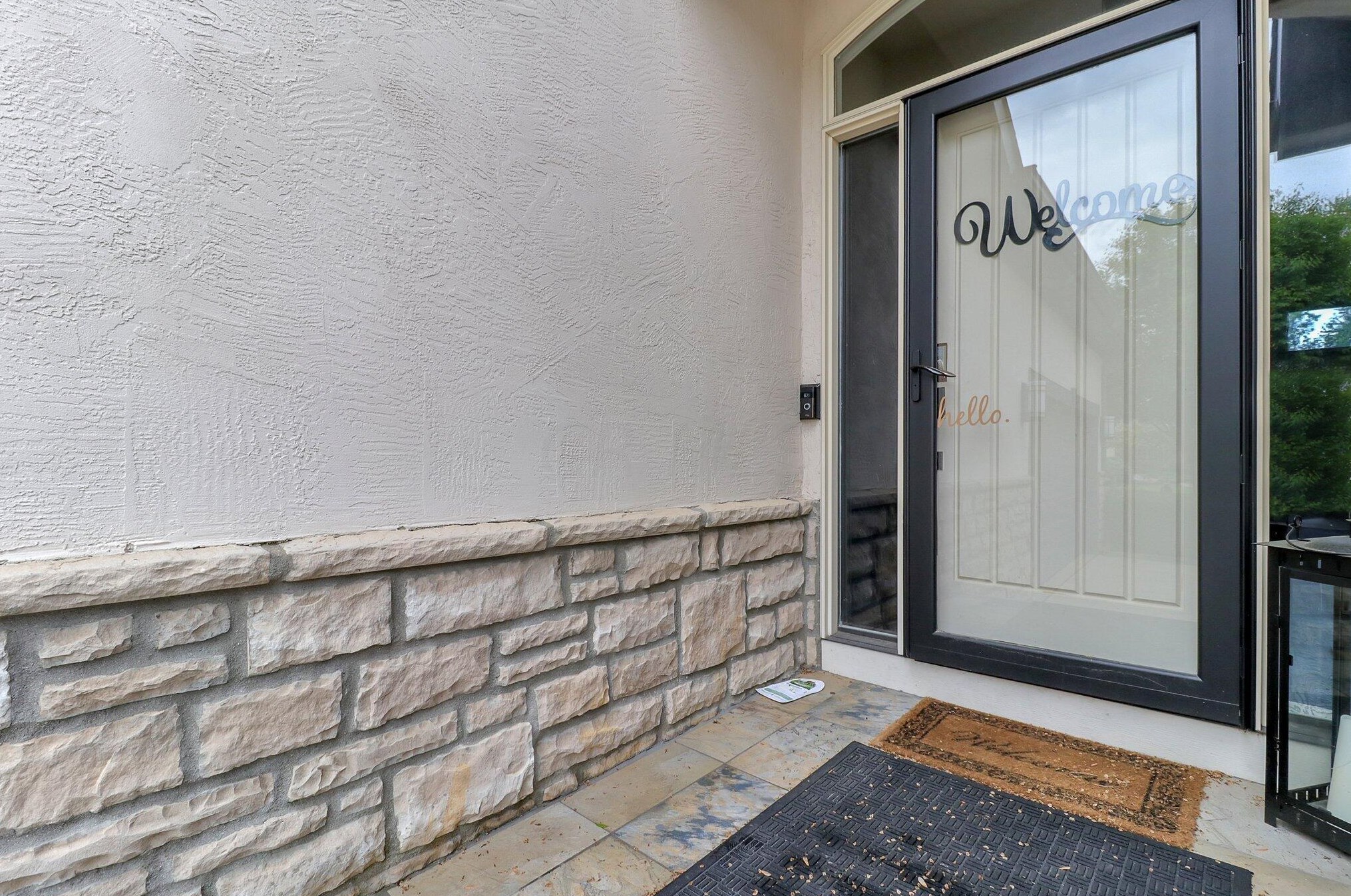 6197 Mcnaughten Grove Ln, Columbus OH  43213-5107 exterior