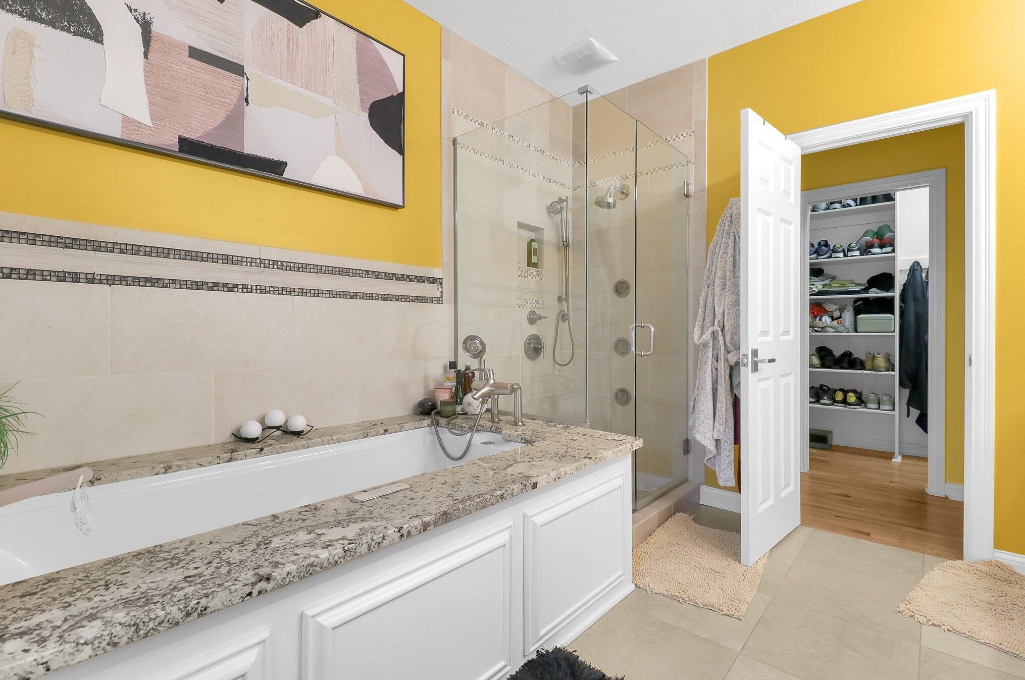 6197 Mcnaughten Grove Ln, Columbus OH  43213-5107 exterior