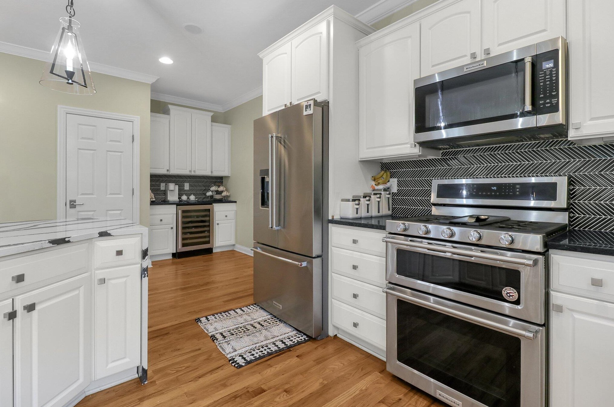 6197 Mcnaughten Grove Ln, Columbus OH  43213-5107 exterior