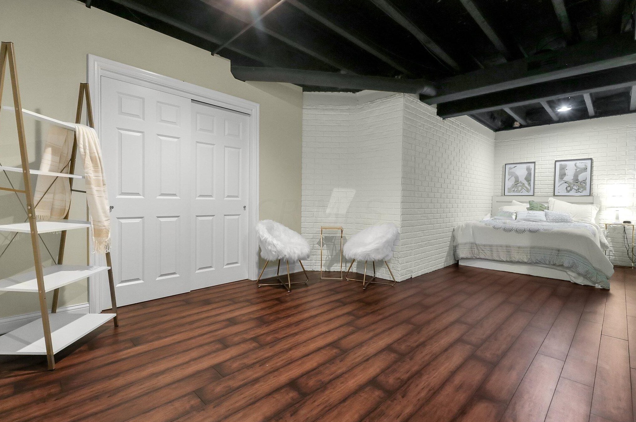 6197 Mcnaughten Grove Ln, Columbus OH  43213-5107 exterior