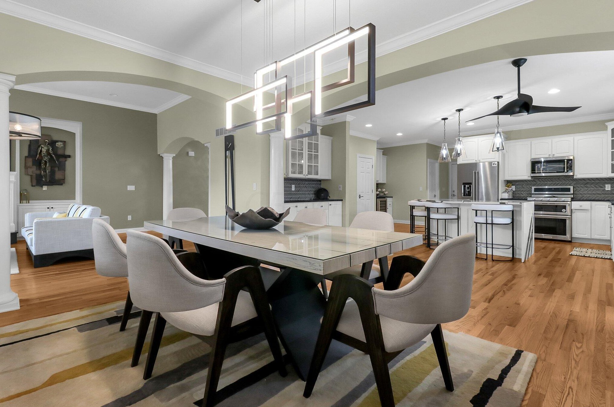 6197 Mcnaughten Grove Ln, Columbus OH  43213-5107 exterior