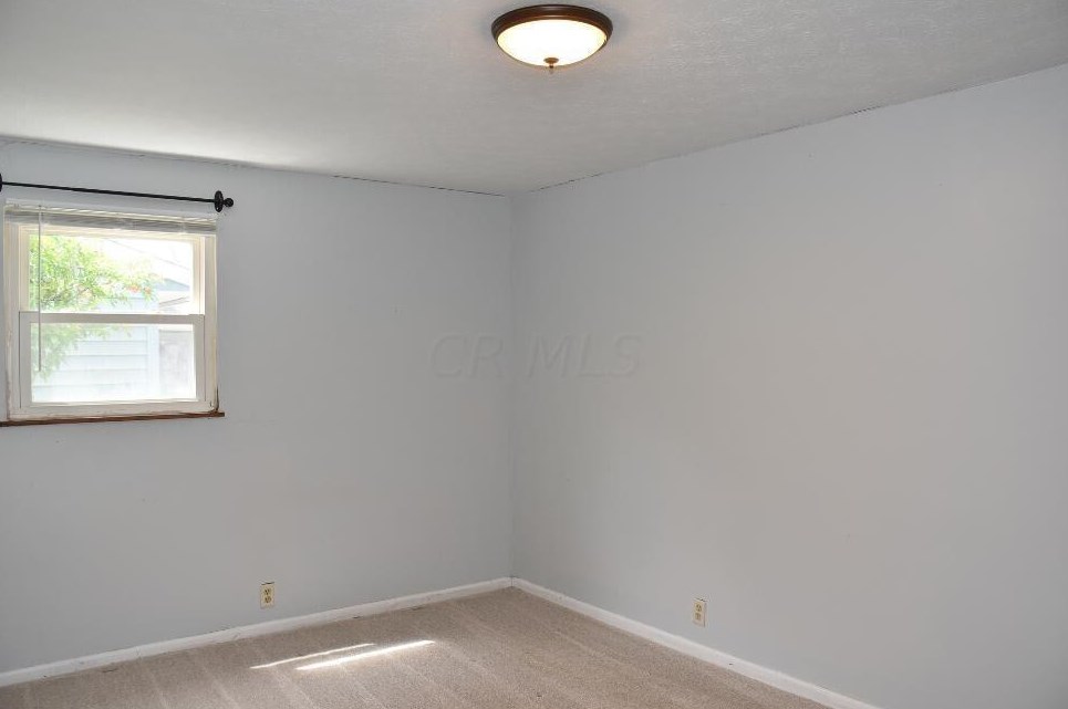 395 Canfield Dr, Columbus OH  43230-2371 exterior