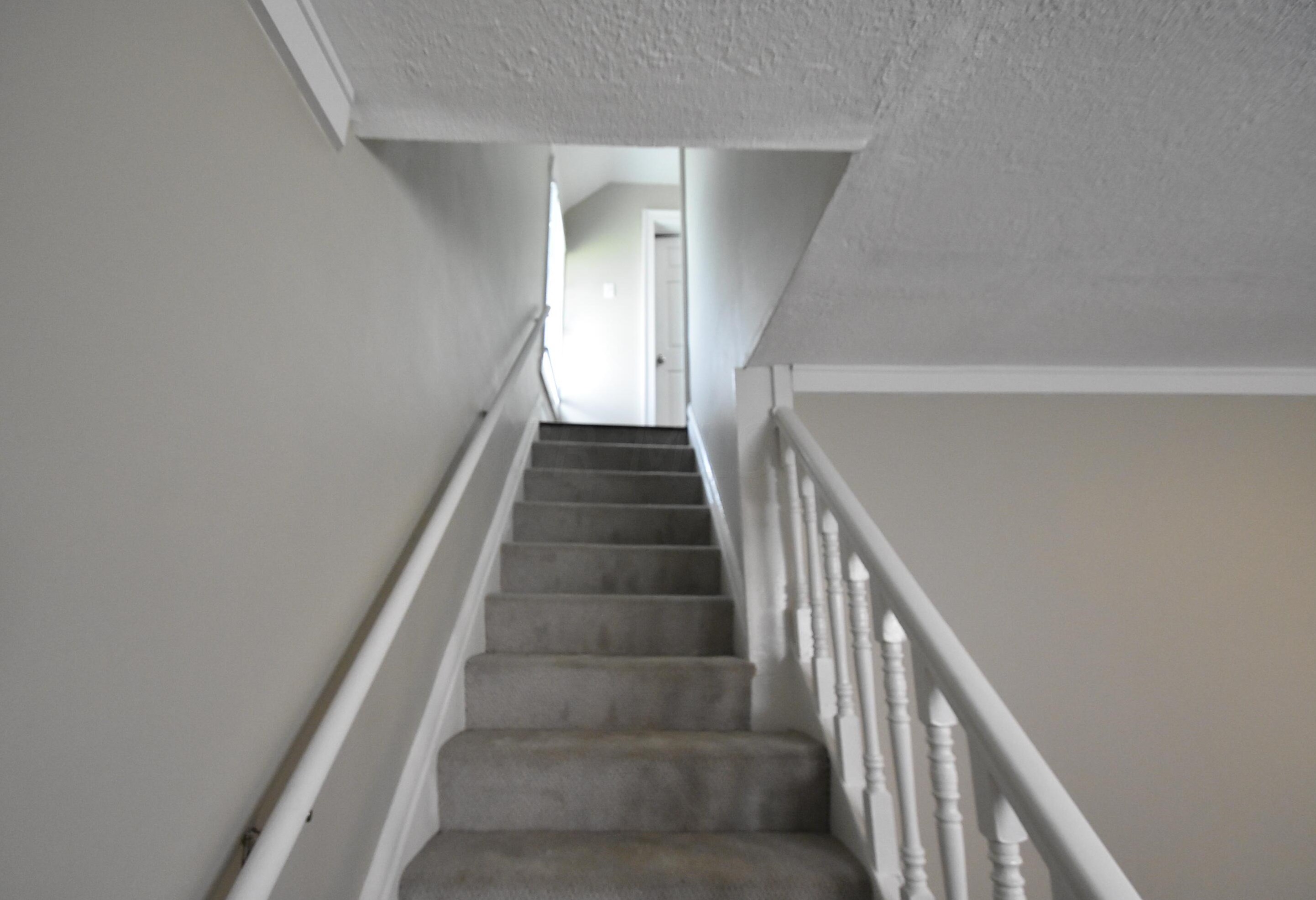 476 Hinman Ave, Columbus OH 43207-2004 exterior