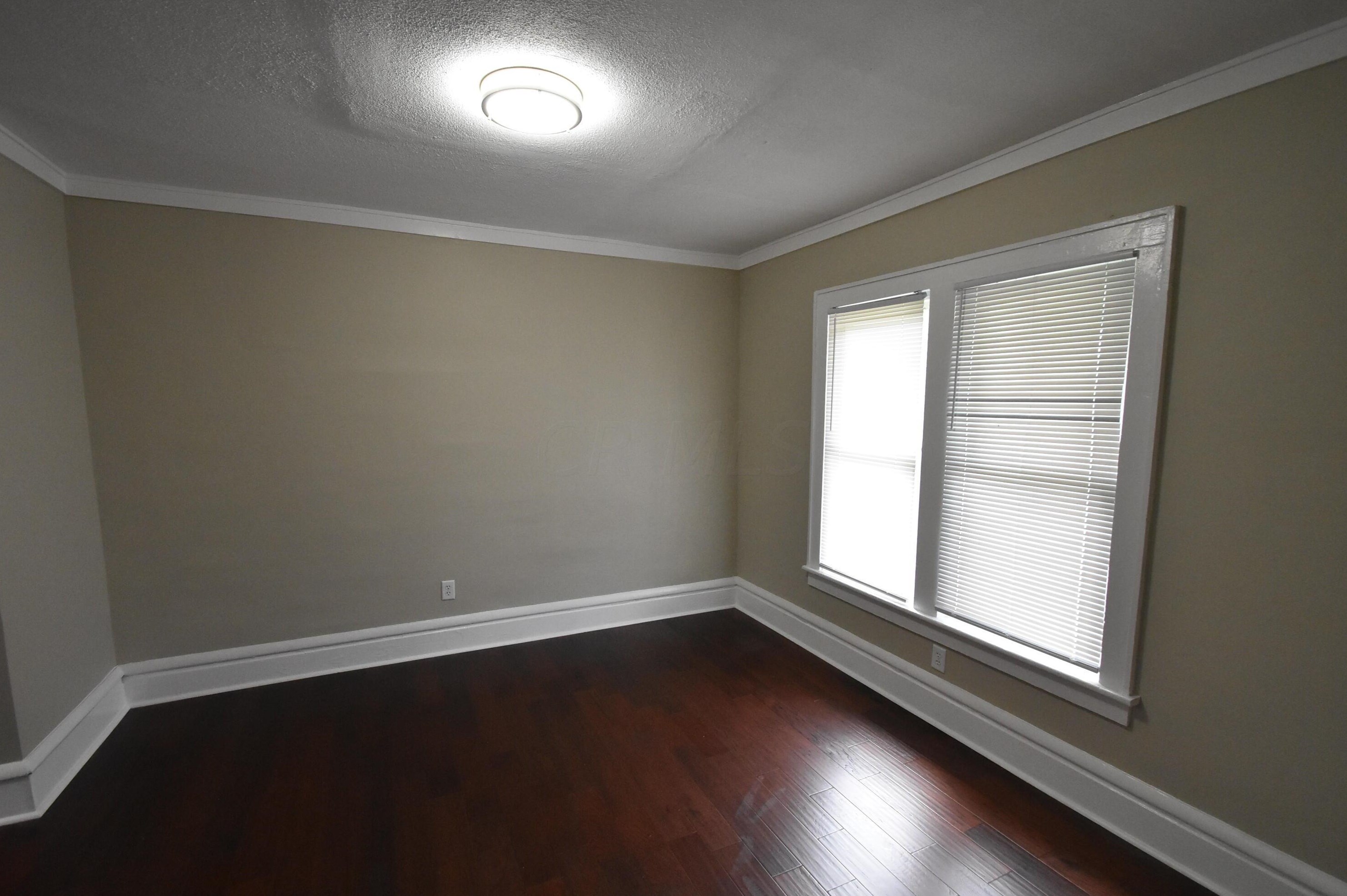 476 Hinman Ave, Columbus OH 43207-2004 exterior