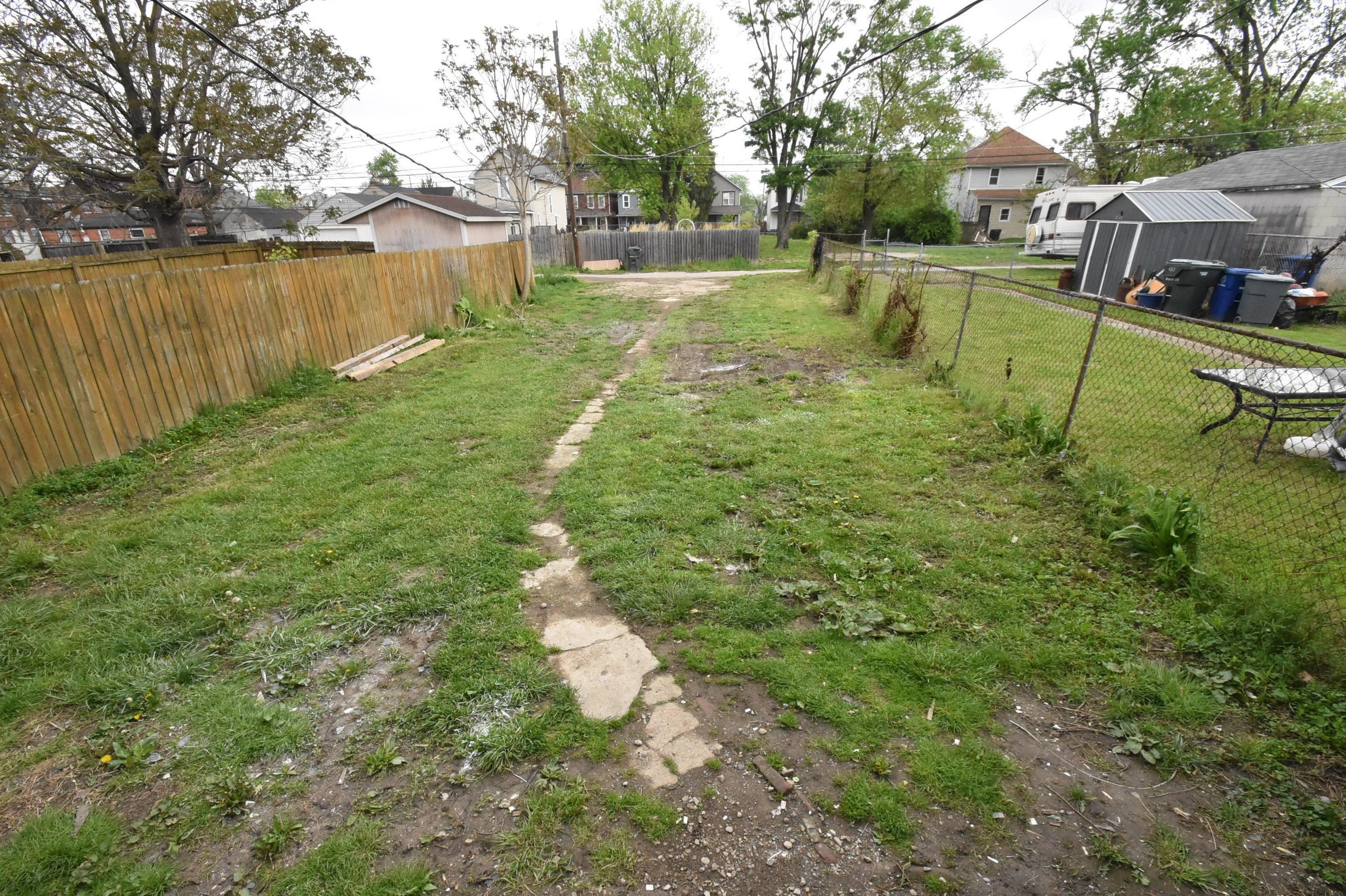 476 Hinman Ave, Columbus OH 43207-2004 exterior