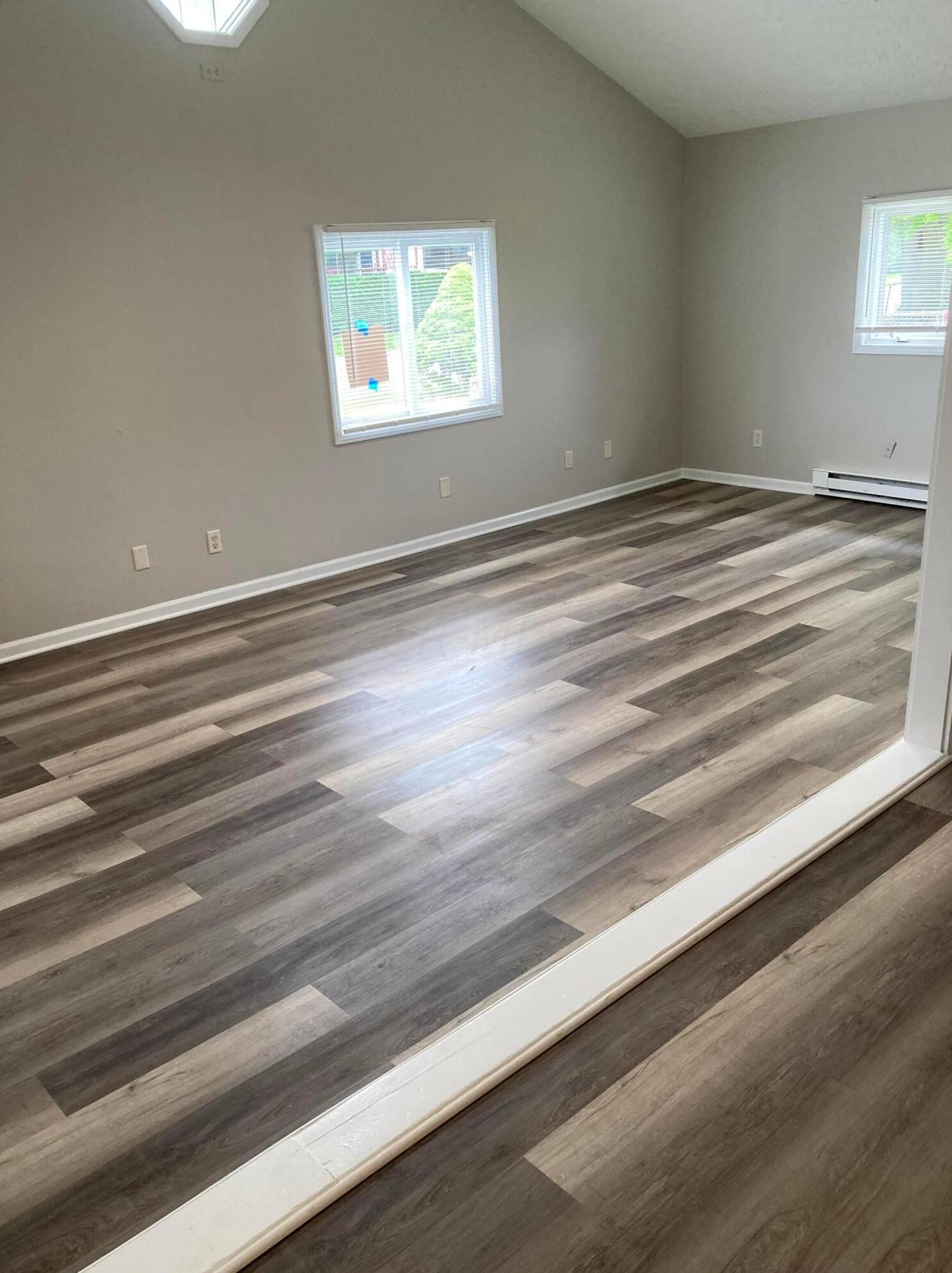 1755 Eastbrook Dr, Columbus OH  43223-3701 exterior