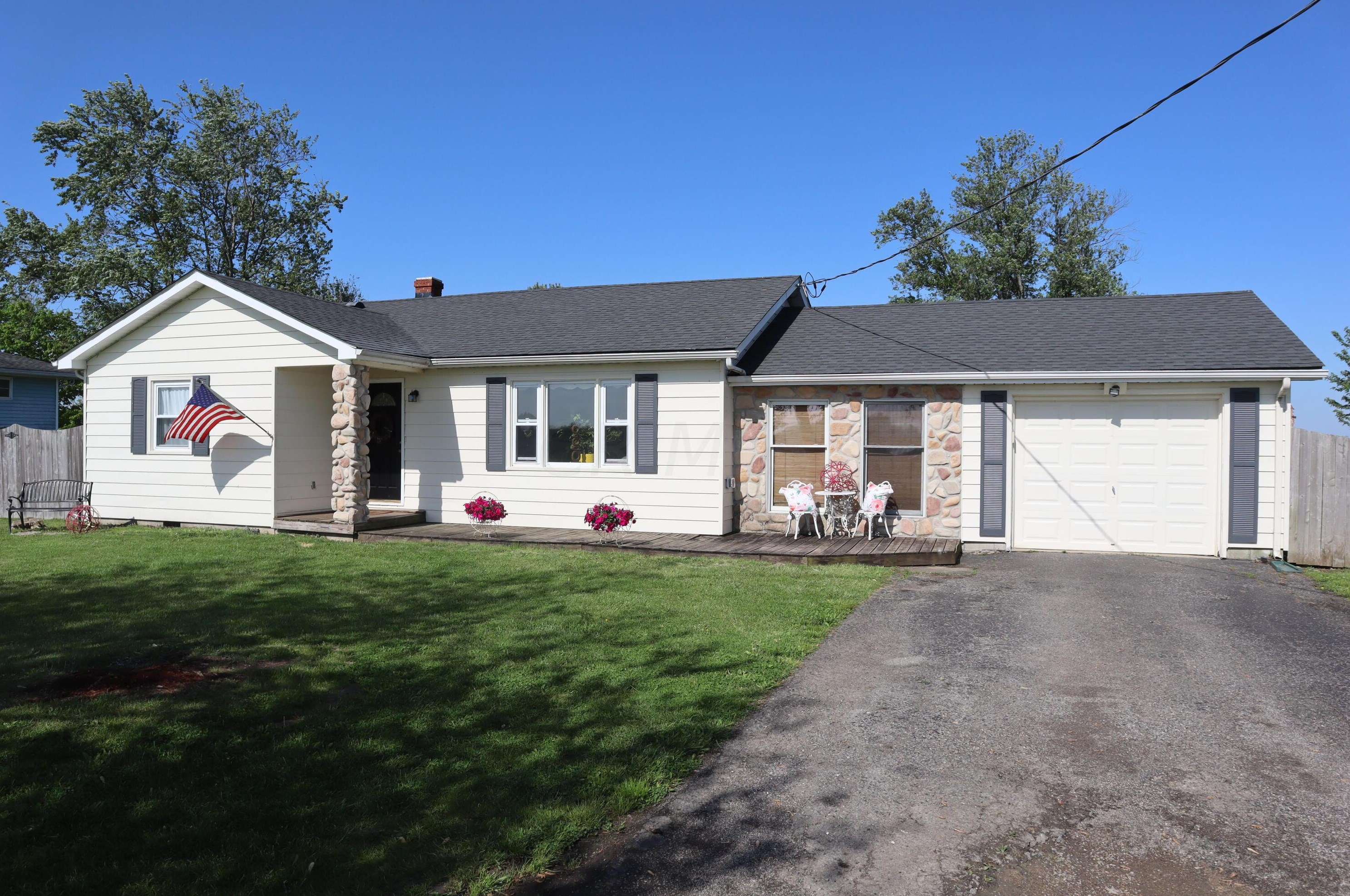 16715 Clarks Run Rd, Mount Sterling, OH 43143-9208