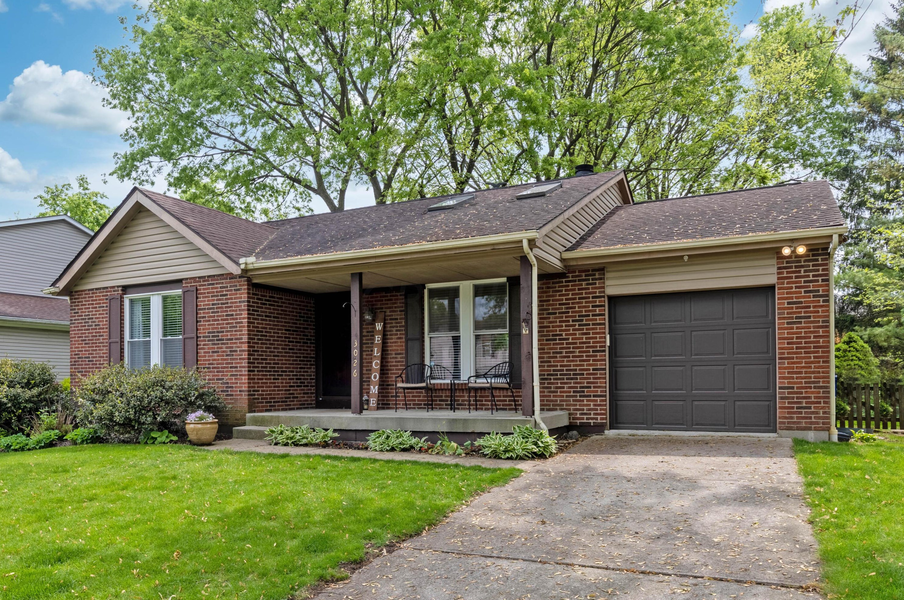 3026 Kilcullen Dr, Columbus, OH 43221-4540