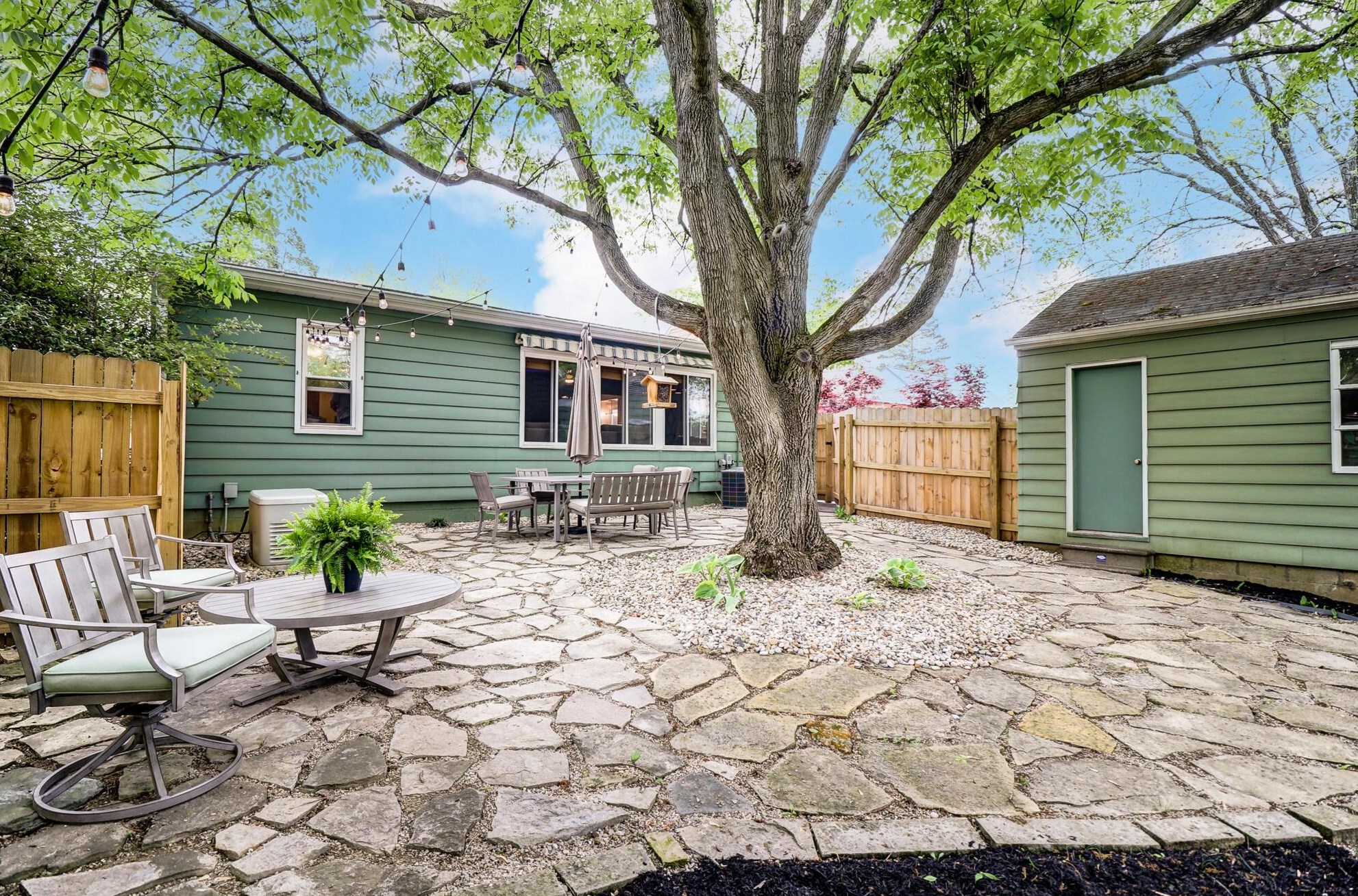 703 Dominion Blvd, Columbus OH  43214-2275 exterior