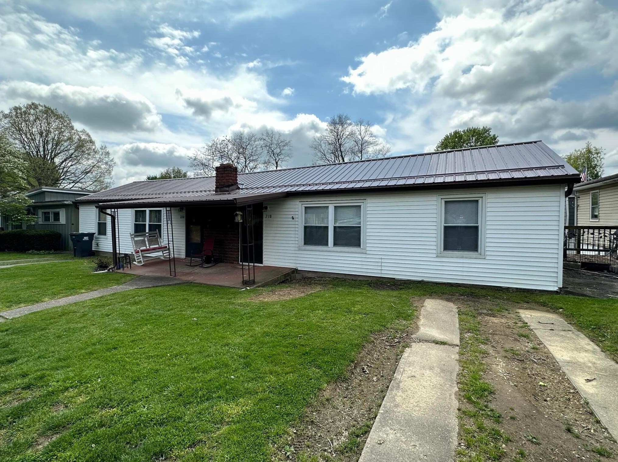 218 S High St, New Lexington, OH 43764