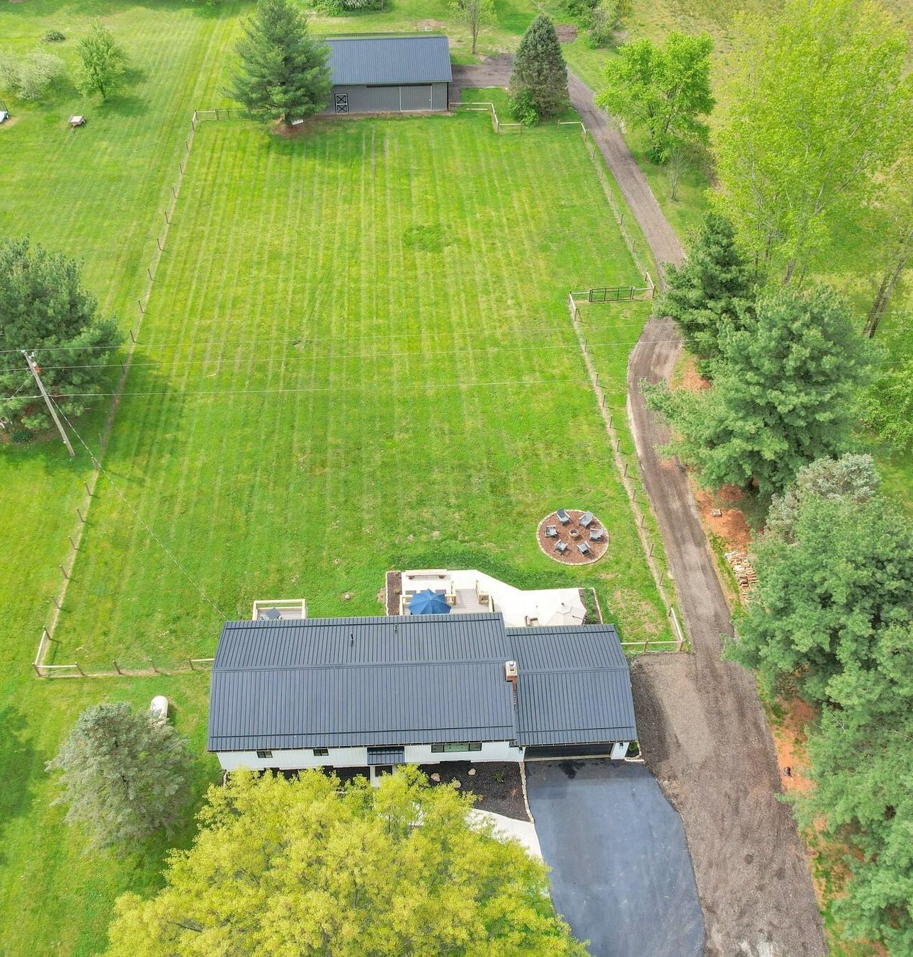 7691 Palmer Sw Rd, Pataskala, OH 43062