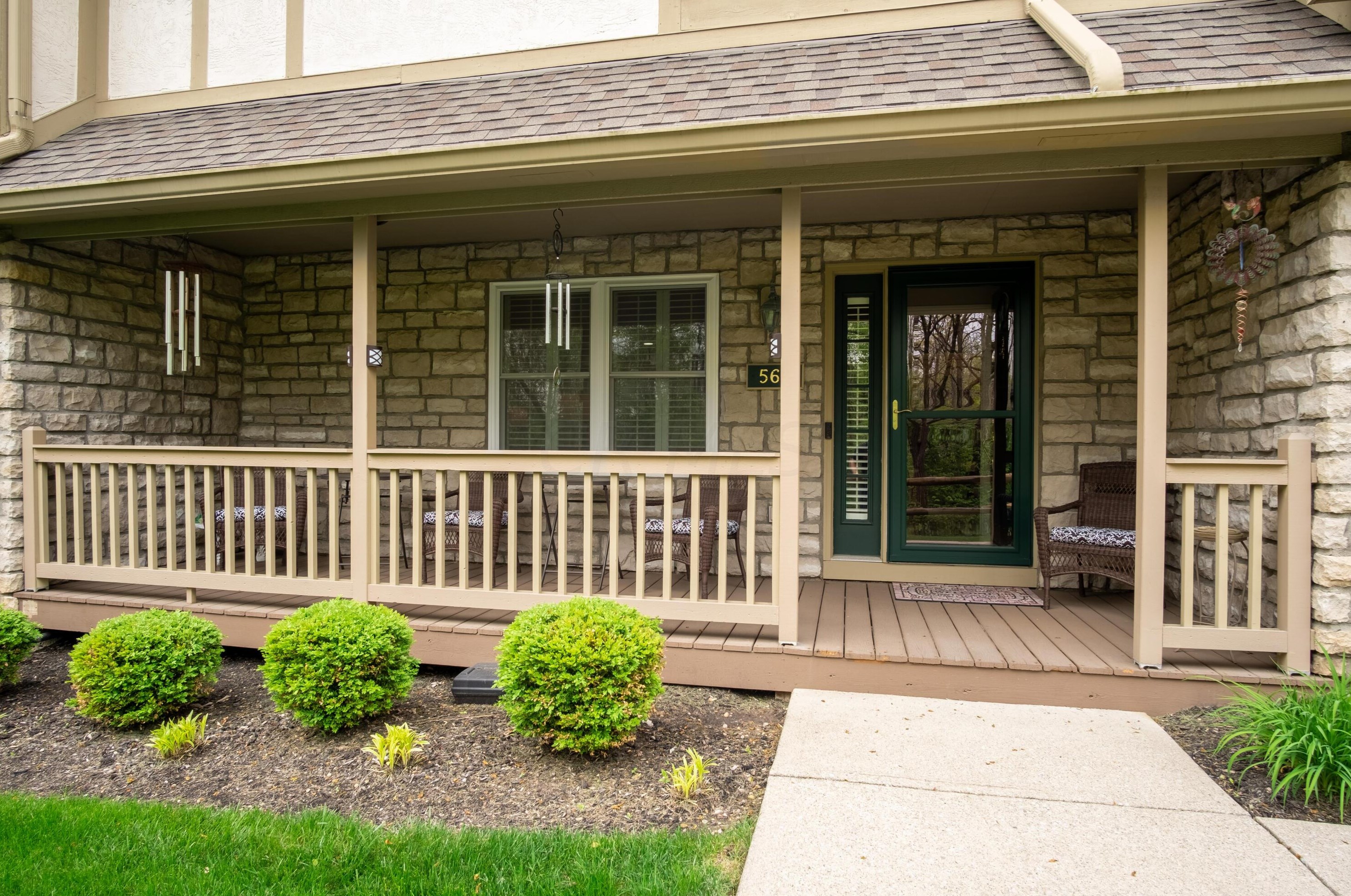 569 Olentangy Woods Dr, Columbus, OH 43235-3495