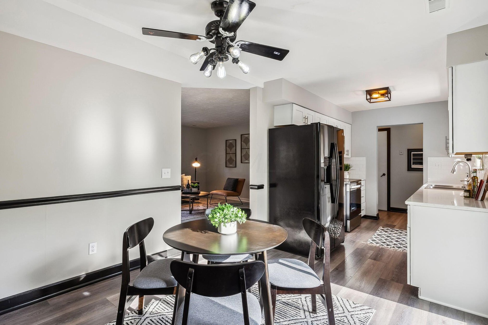 247 Hamilton Rd, Columbus OH  43213-1311 exterior