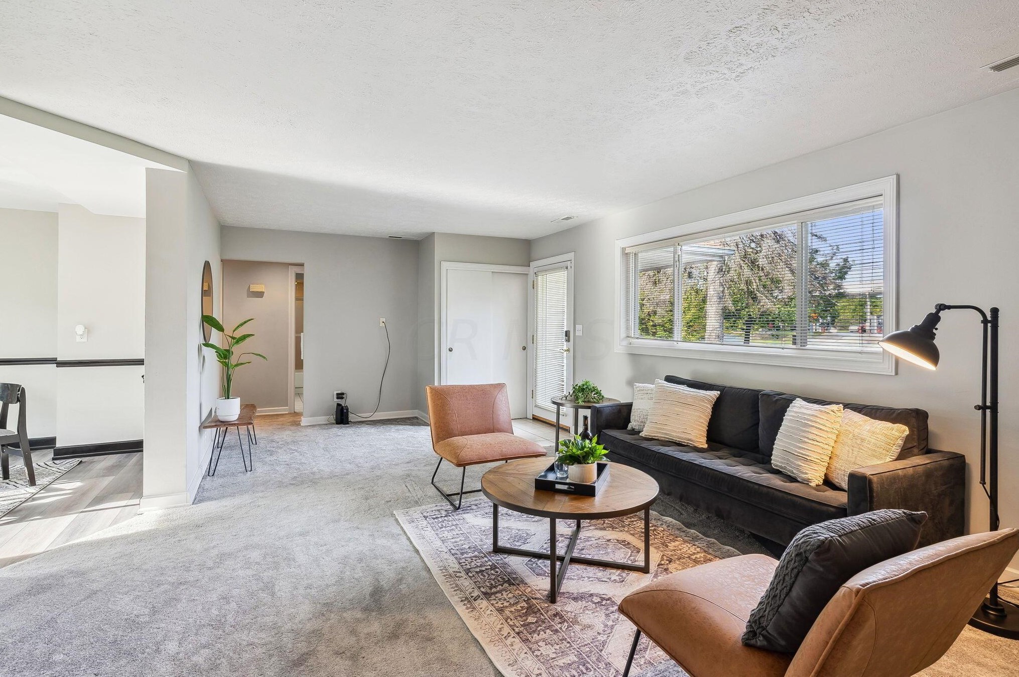 247 Hamilton Rd, Columbus OH  43213-1311 exterior