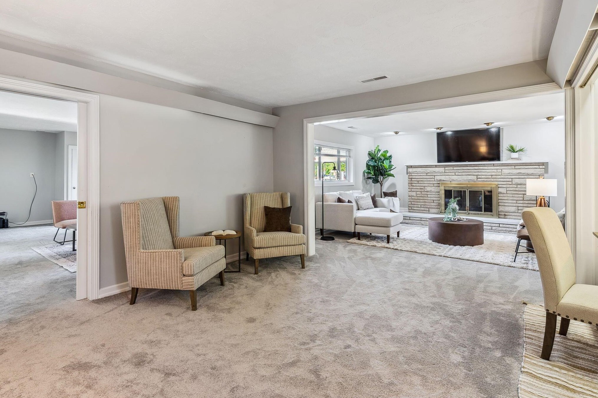 247 Hamilton Rd, Columbus OH  43213-1311 exterior