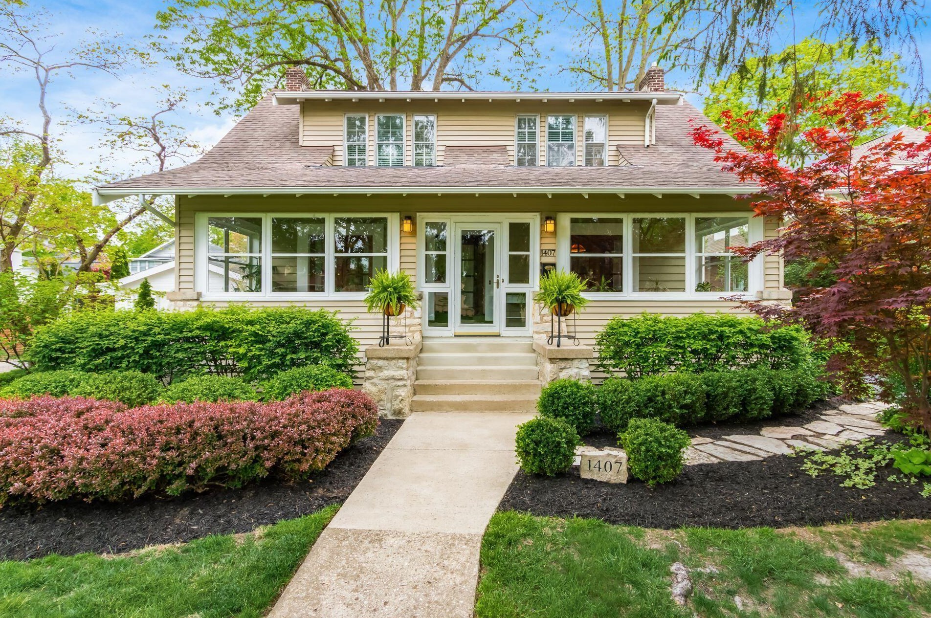 1407 Wyandotte Rd, Columbus, OH 43212-3285