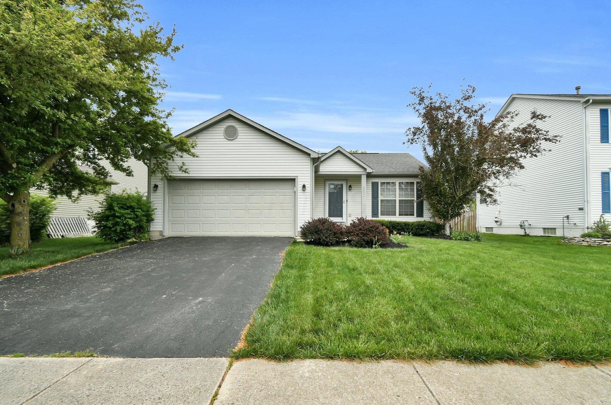 6352 Pinefield Dr, Hilliard, OH 43026-7704