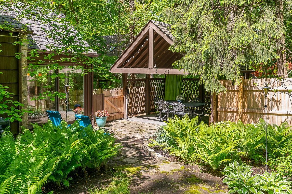 642 Overbrook Dr, Columbus OH  43214-3131 exterior