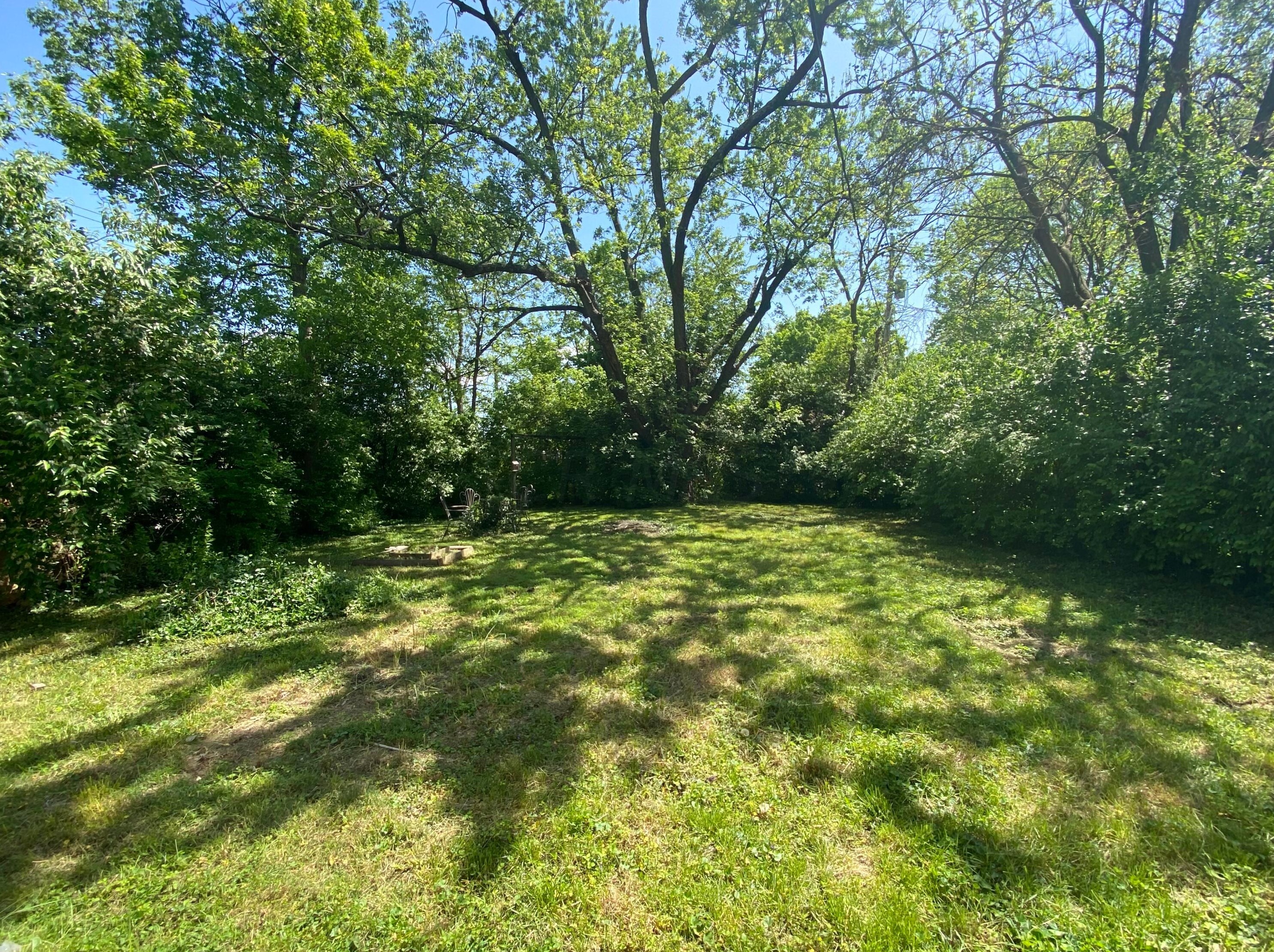 282 Edgevale Rd, Columbus OH 43209-1521 exterior