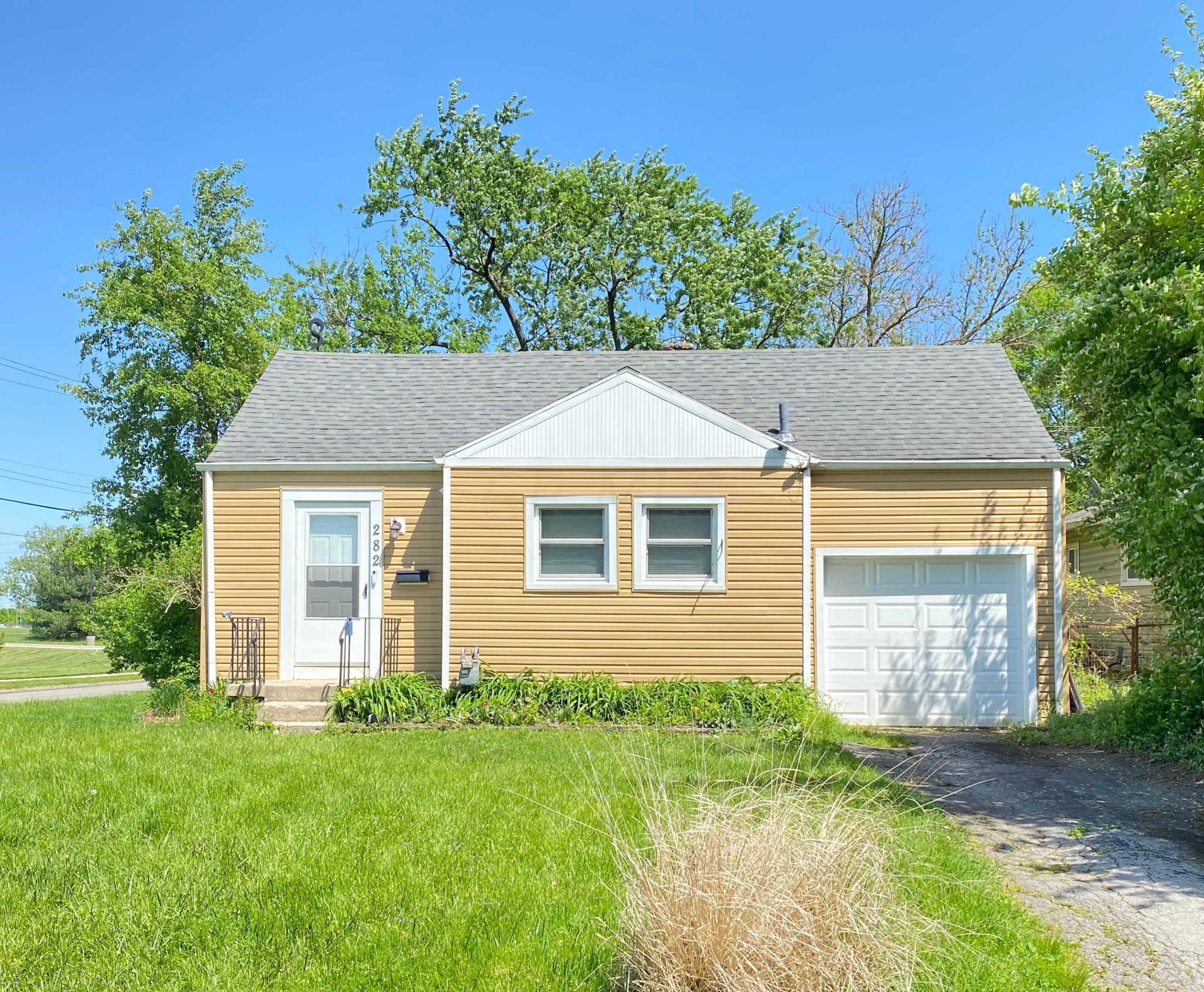 282 Edgevale Rd, Columbus, OH 43209-1520
